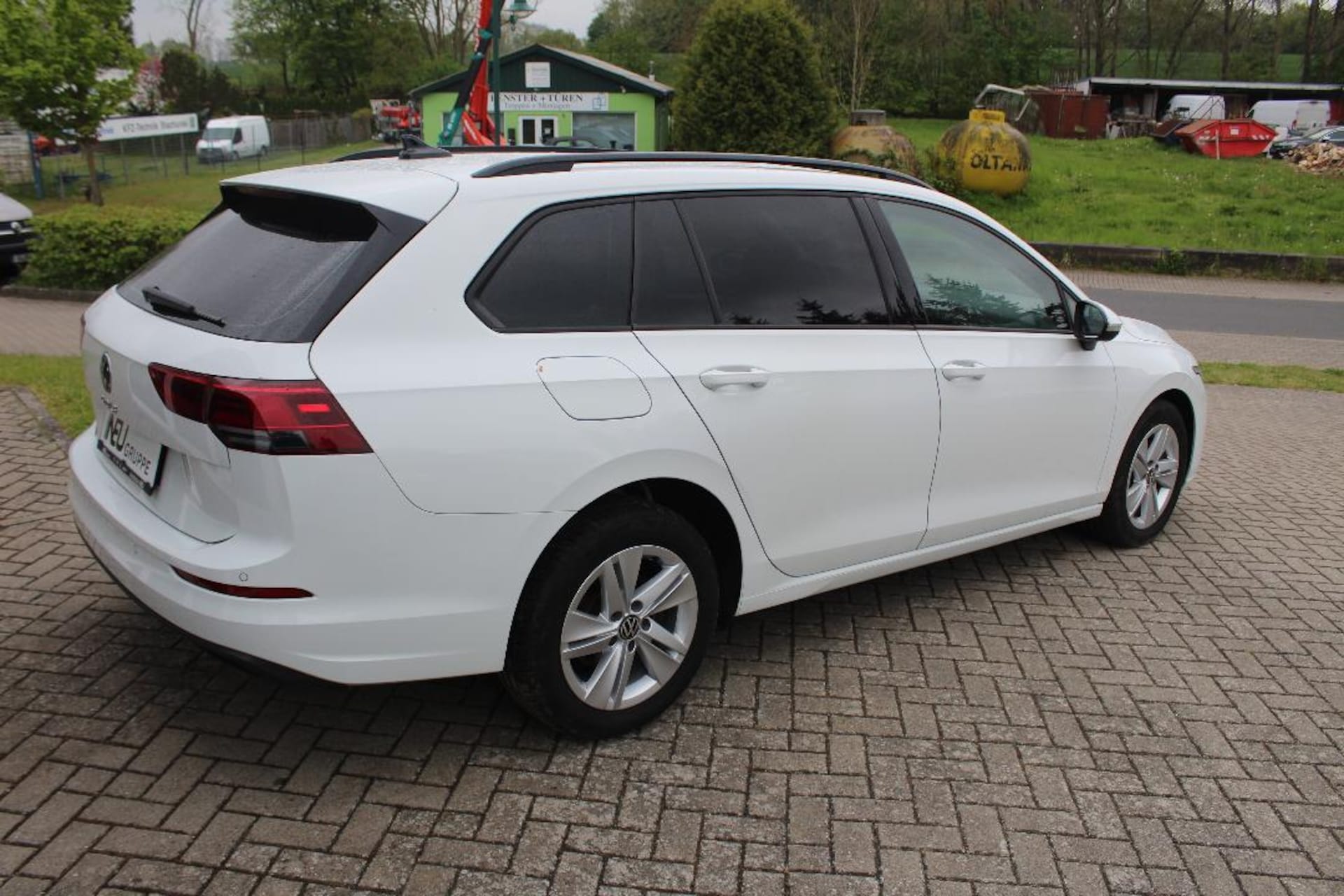 Volkswagen Golf Variant Life