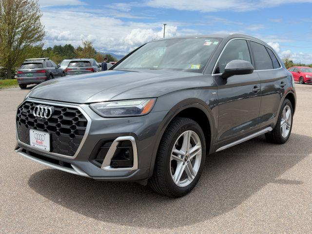 2023 Audi Q5 55 e Premium Plus's photo