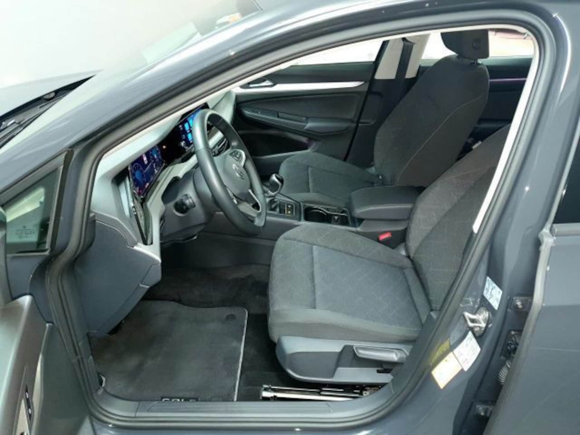 Volkswagen Golf Life