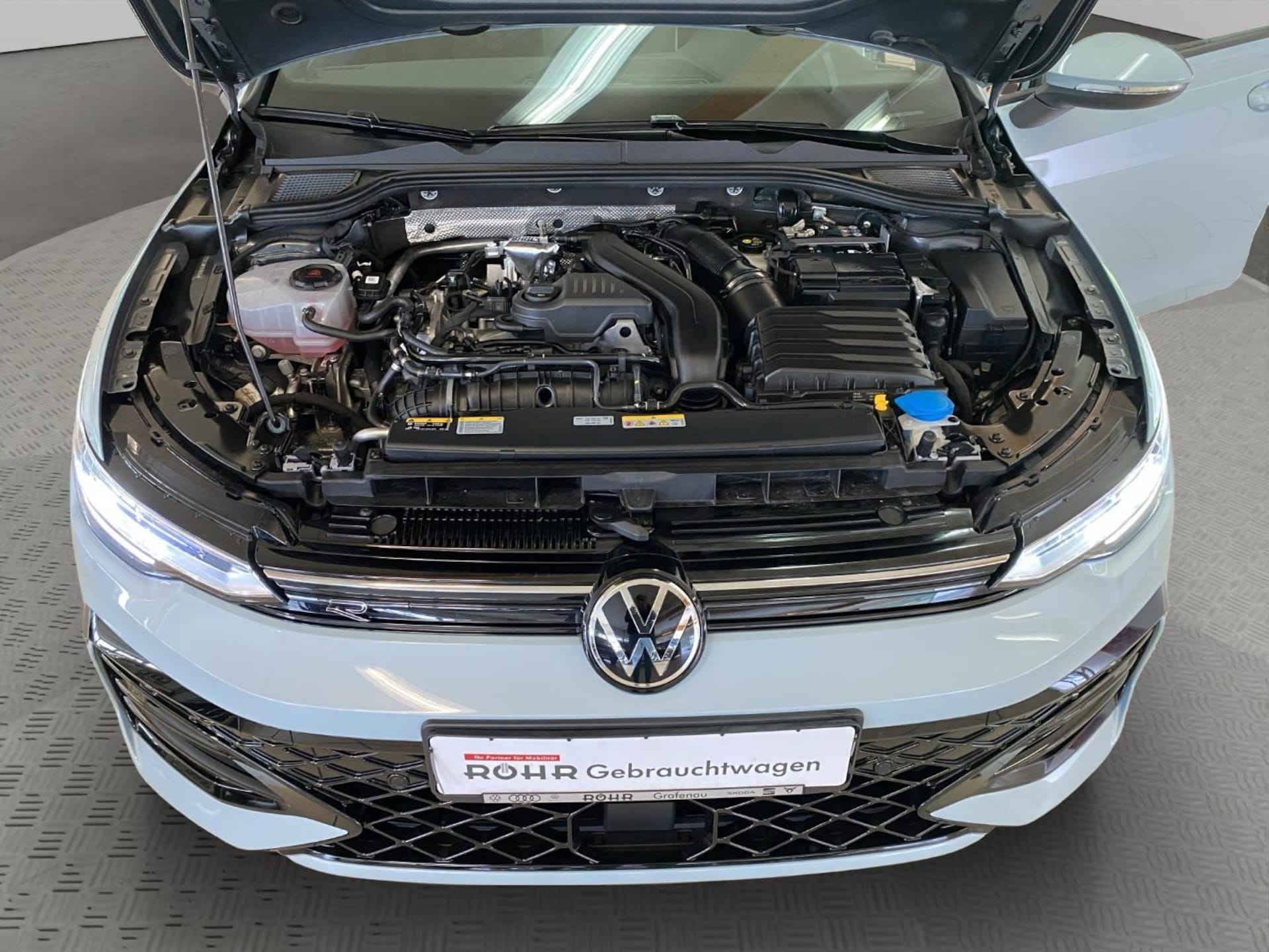 Volkswagen Golf R-Line