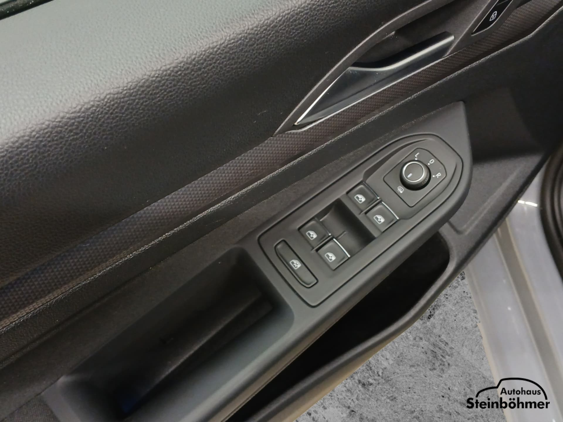 Volkswagen Golf Active