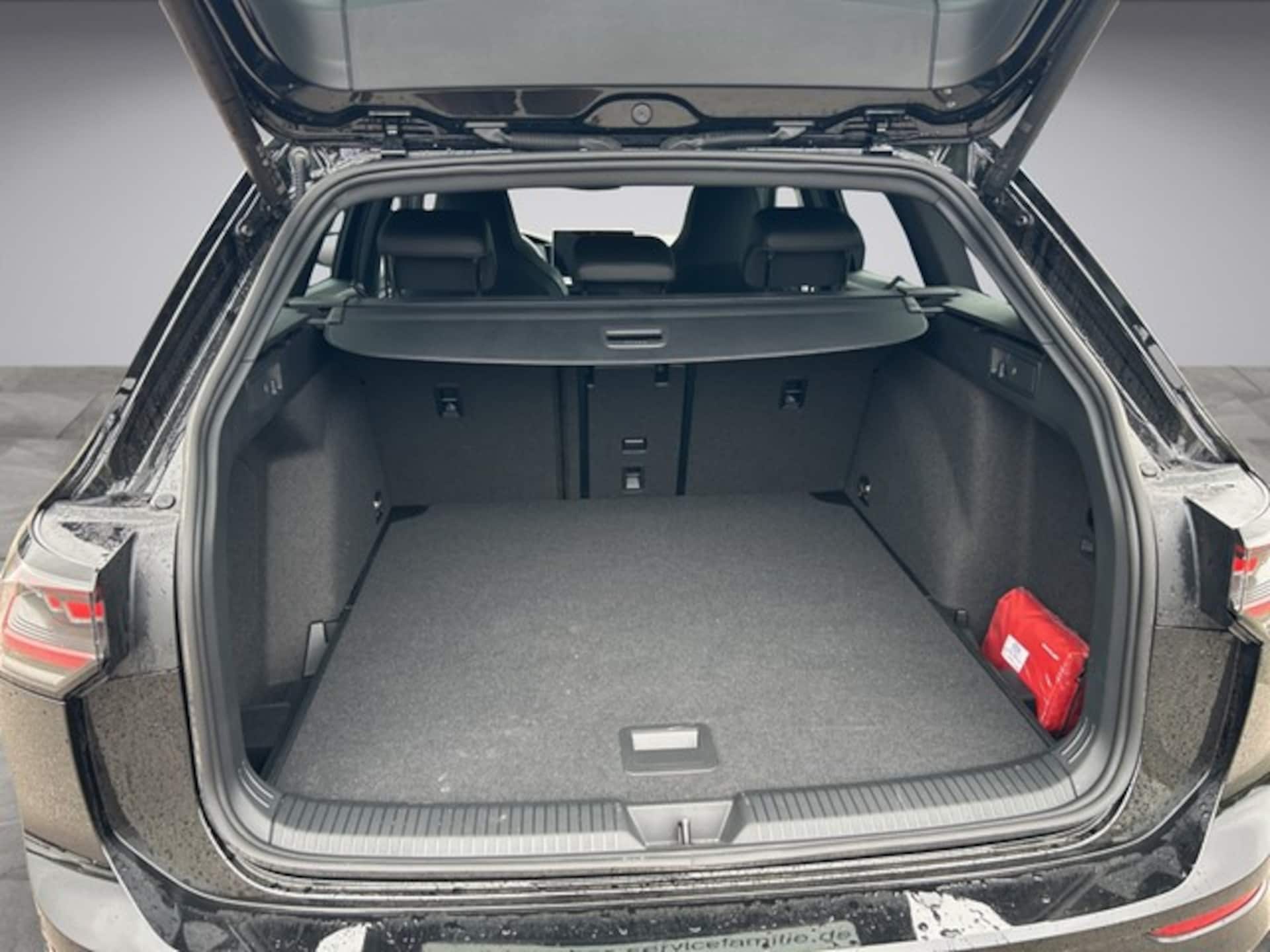 Volkswagen Golf Variant R-Line