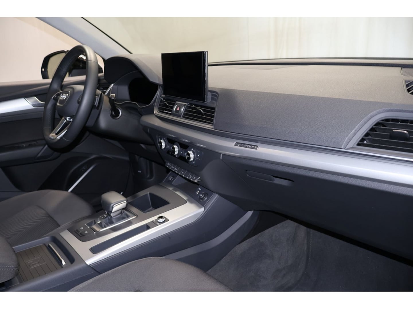 Bild über Audi Q5 Sportback 40 TDI quattro S tronic - für weitere Informationen kontaktieren Sie den Audi Partner