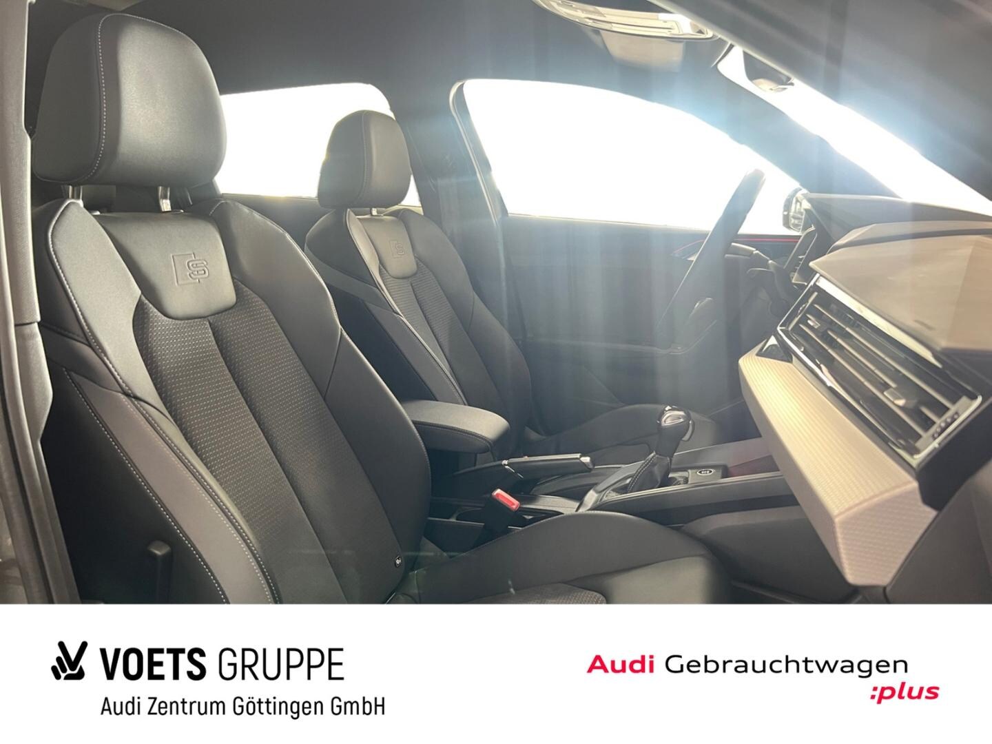 Bild über Audi A1 Sportback S line 40 TFSI S tronic - für weitere Informationen kontaktieren Sie den Audi Partner