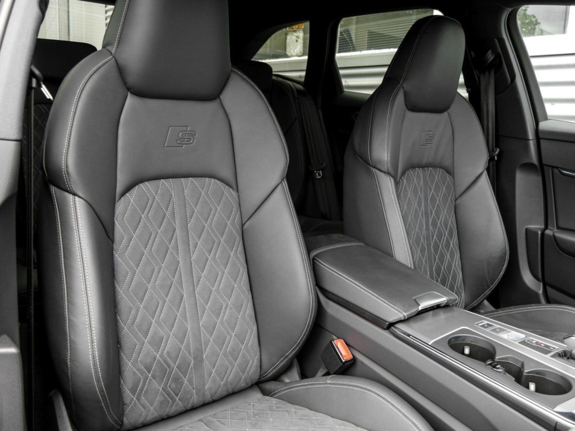 Audi S6 Avant