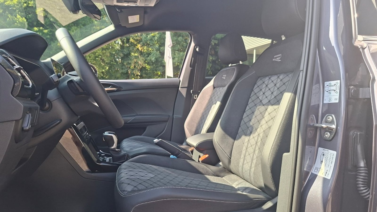 Volkswagen T-Cross – Bild 6