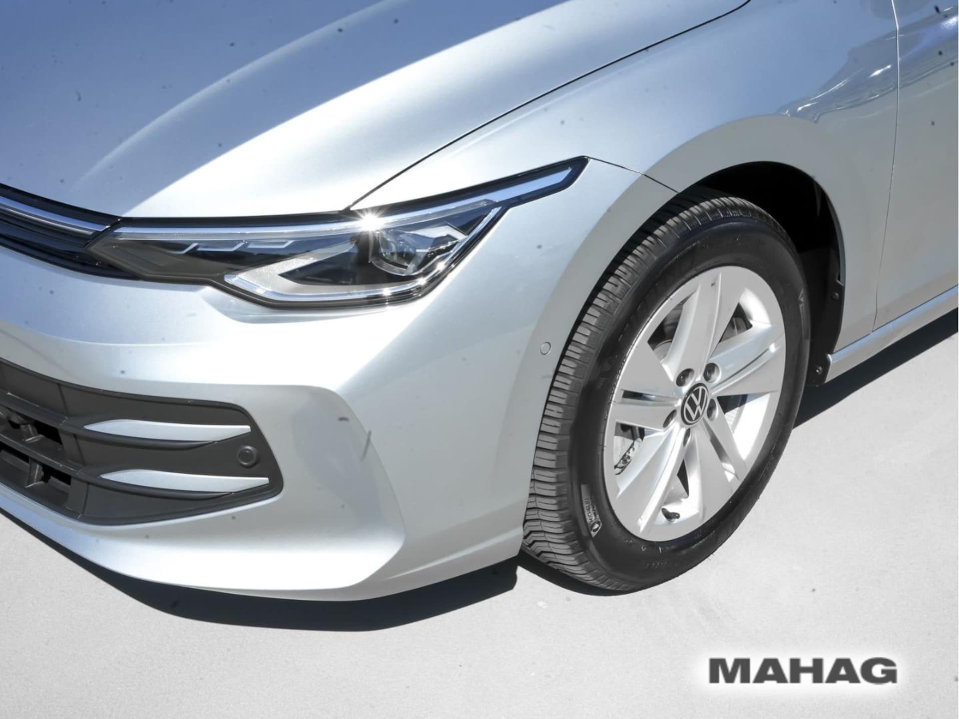Volkswagen Golf Life