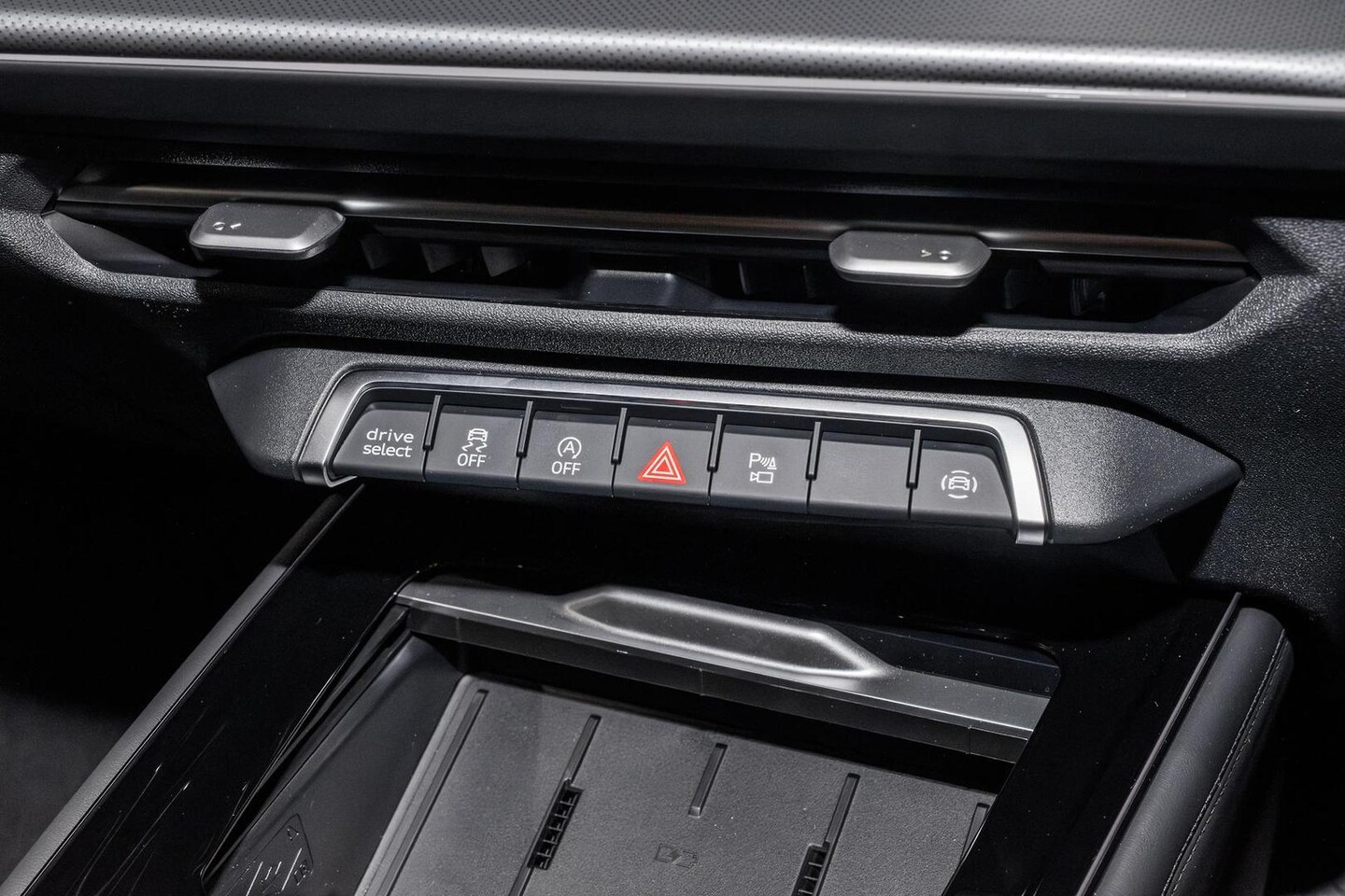 Image about Audi Q3 SUV TFSI quattro 195 kW