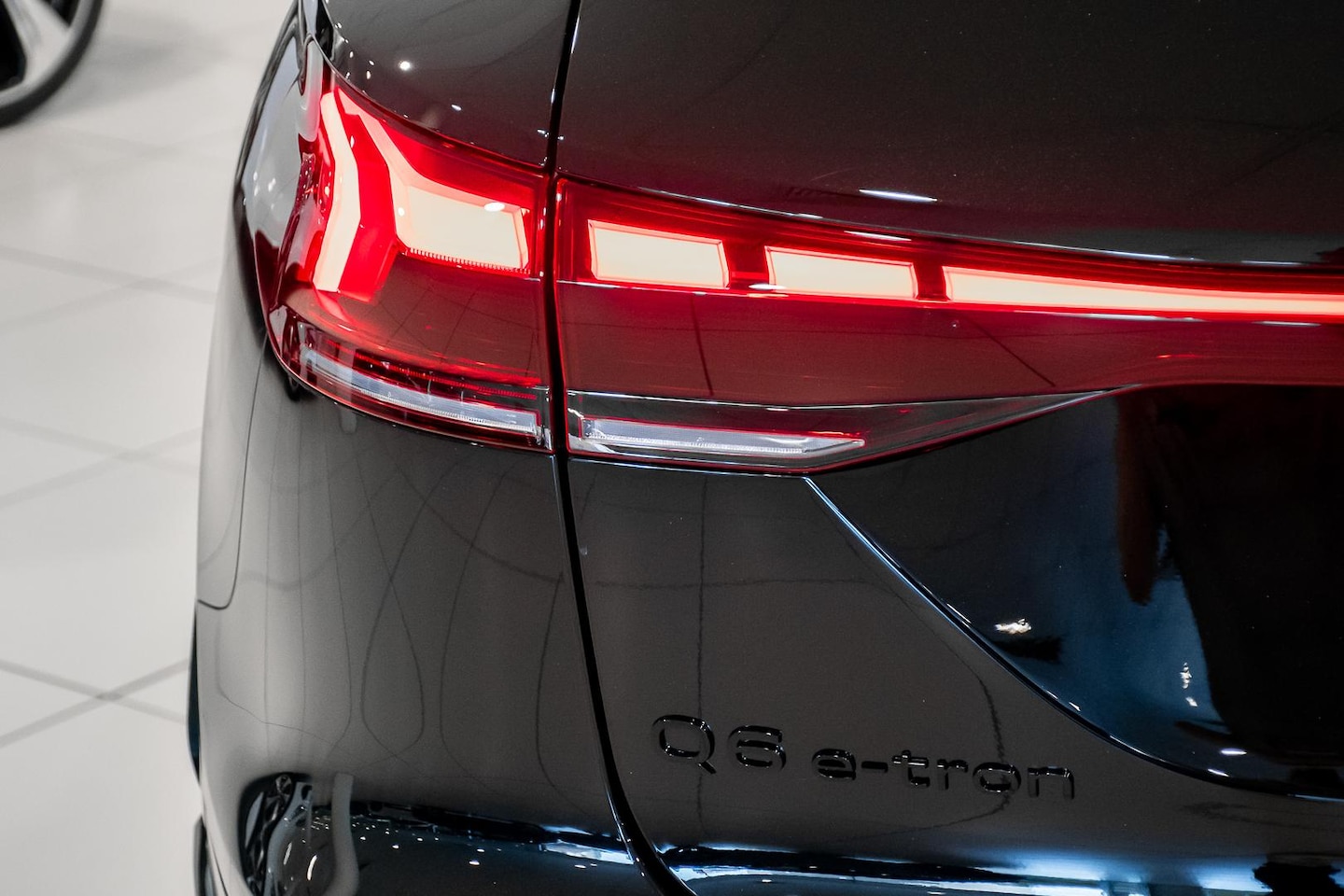 Image about Audi Q6 SUV e-tron e-tron