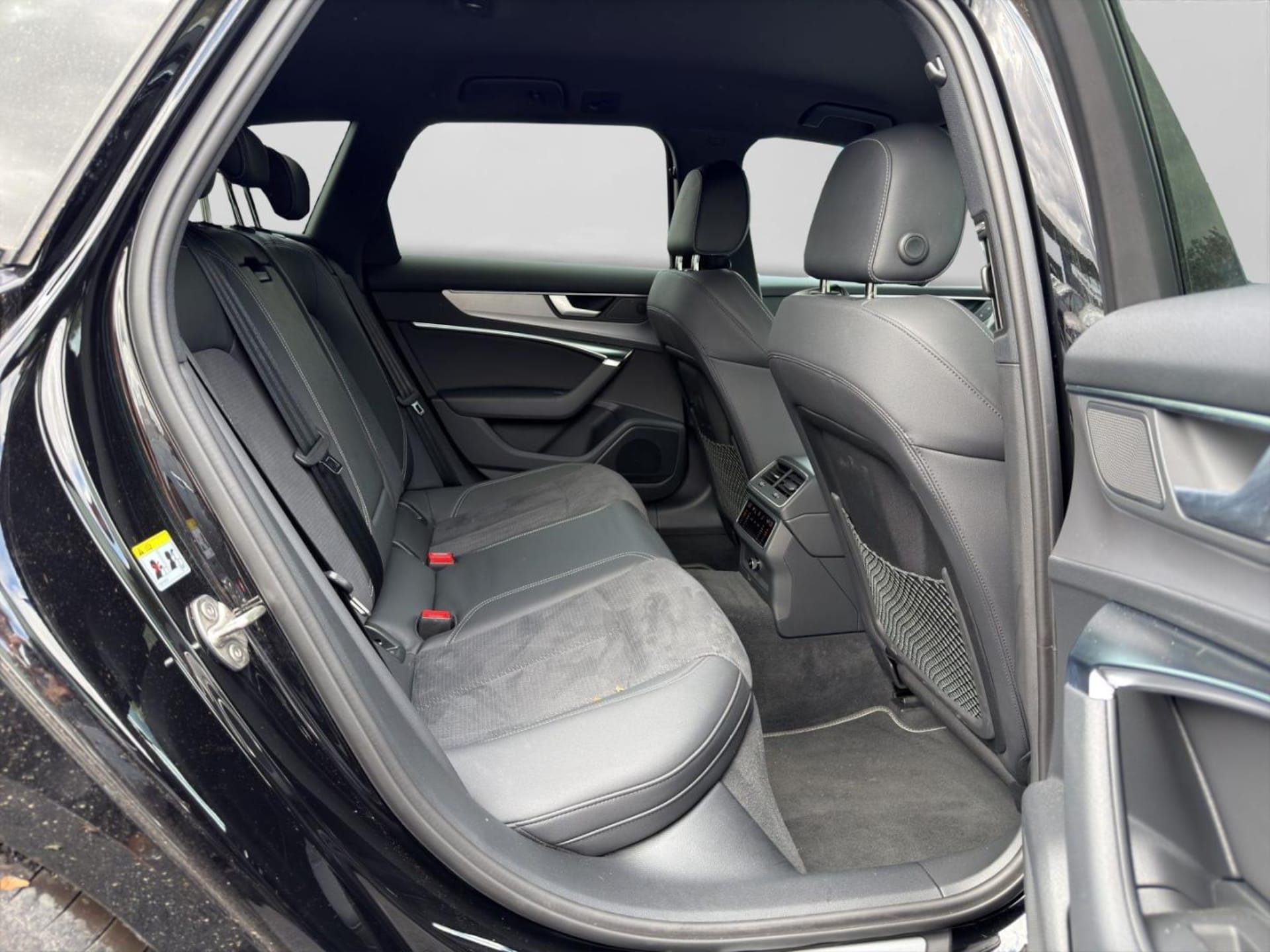 Audi S6 Avant