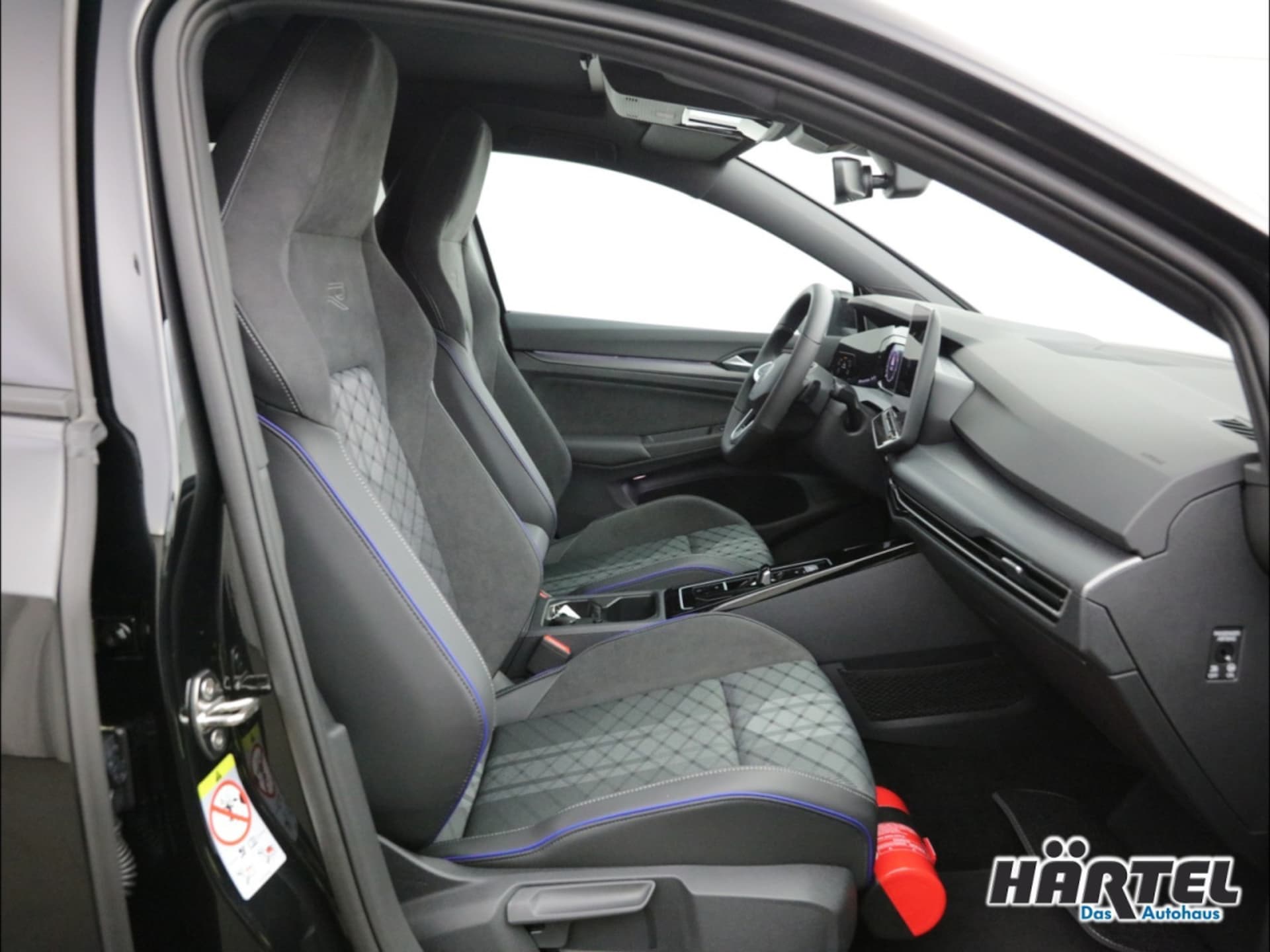 Volkswagen Golf R-Line