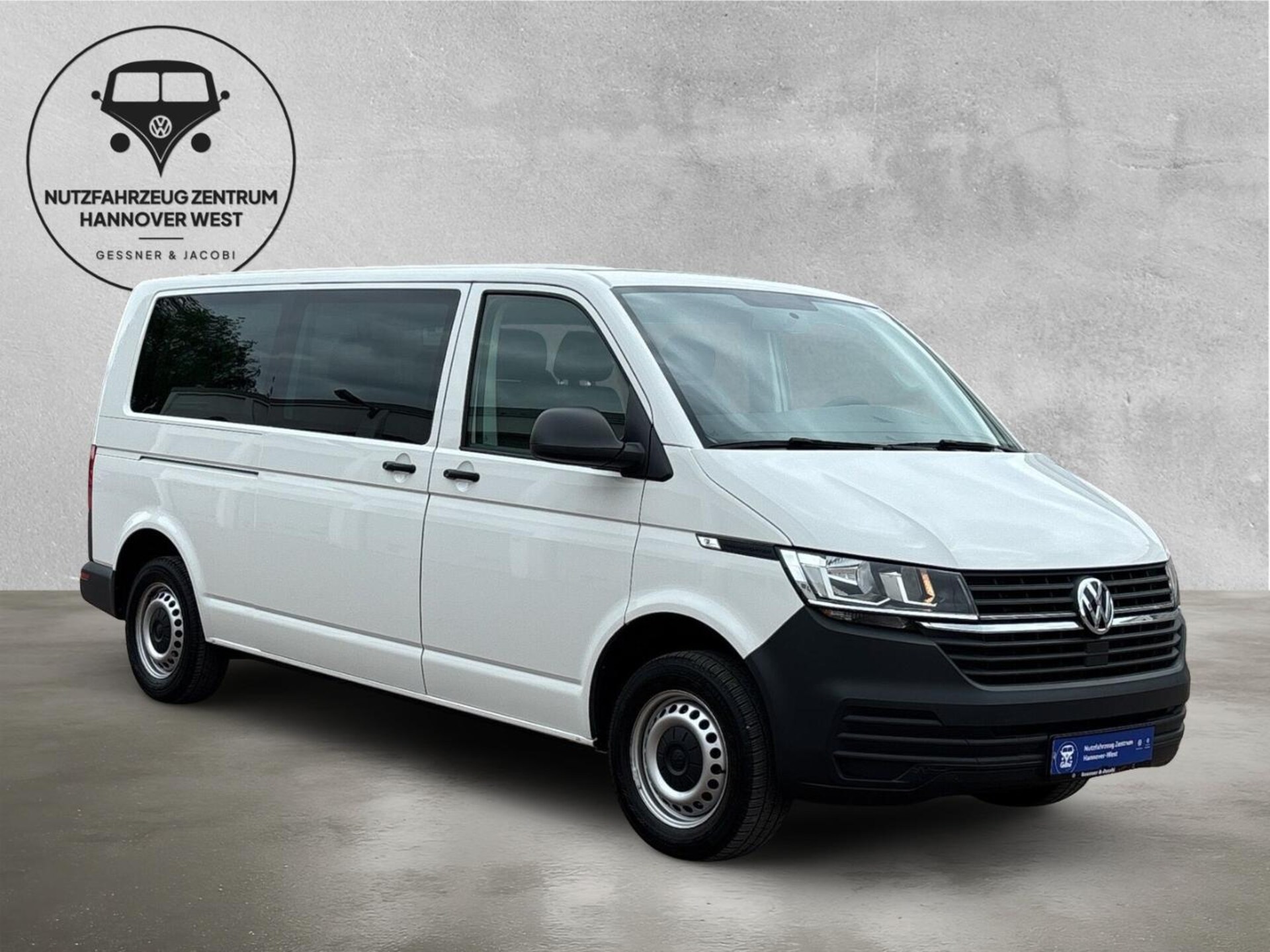 Volkswagen T6.1 Transporter Kombi langer Radstand