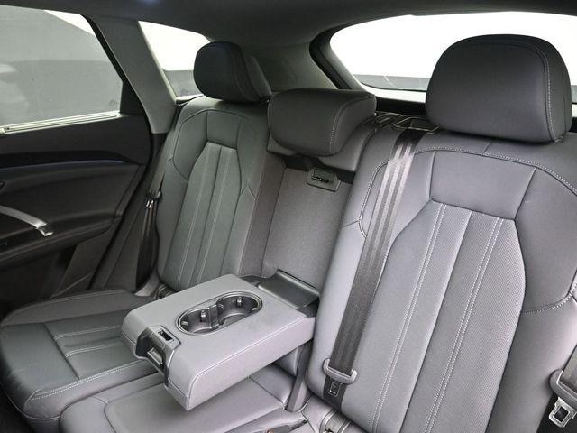 2025 Audi New Q5 Premium Plus - Photo 20