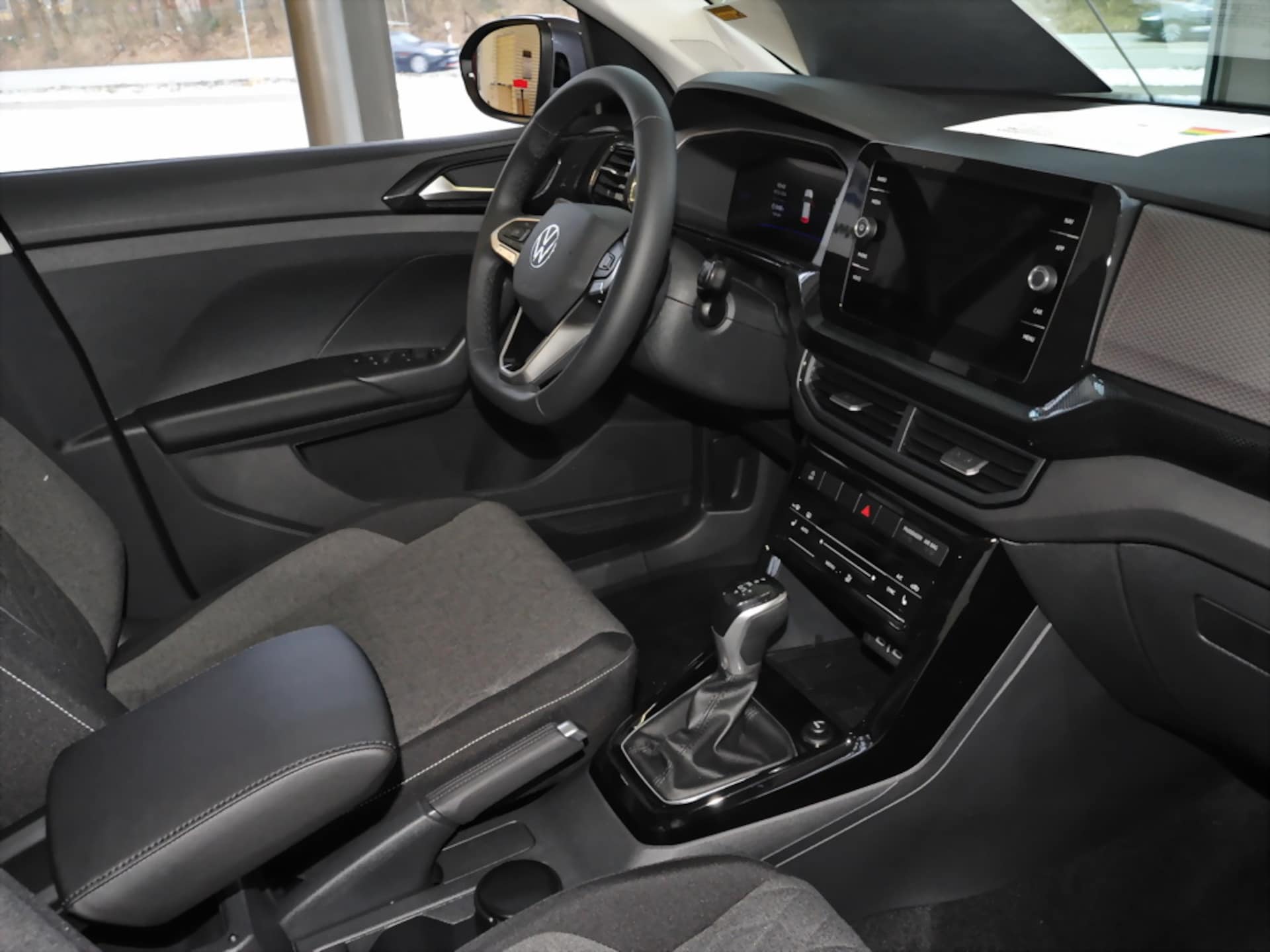 Volkswagen T-Cross Life