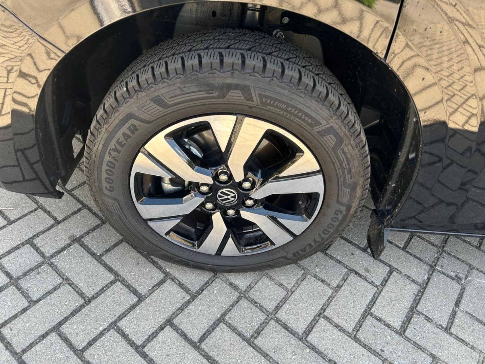 Volkswagen Caravelle langer Radstand Life