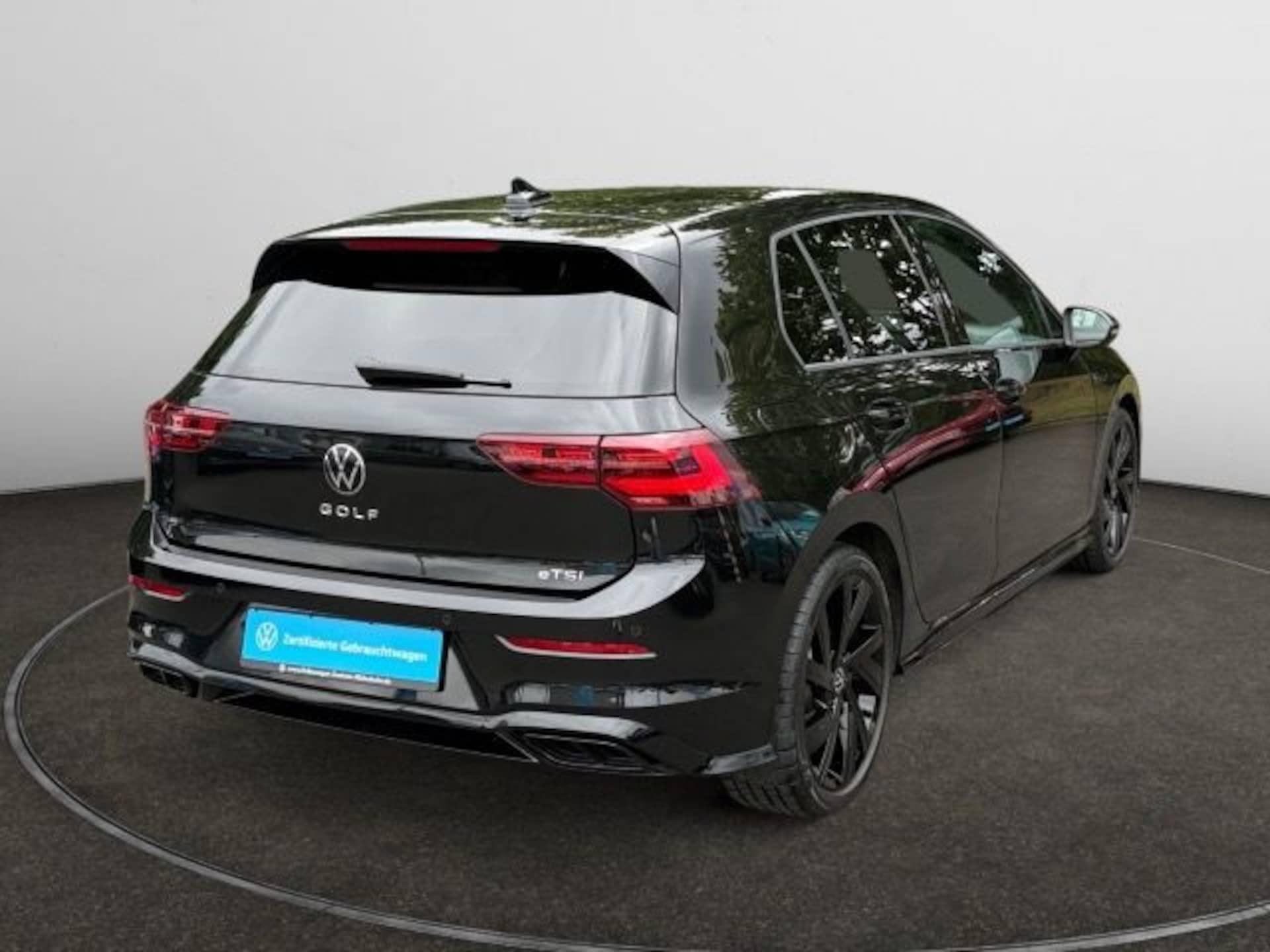Volkswagen Golf R-Line