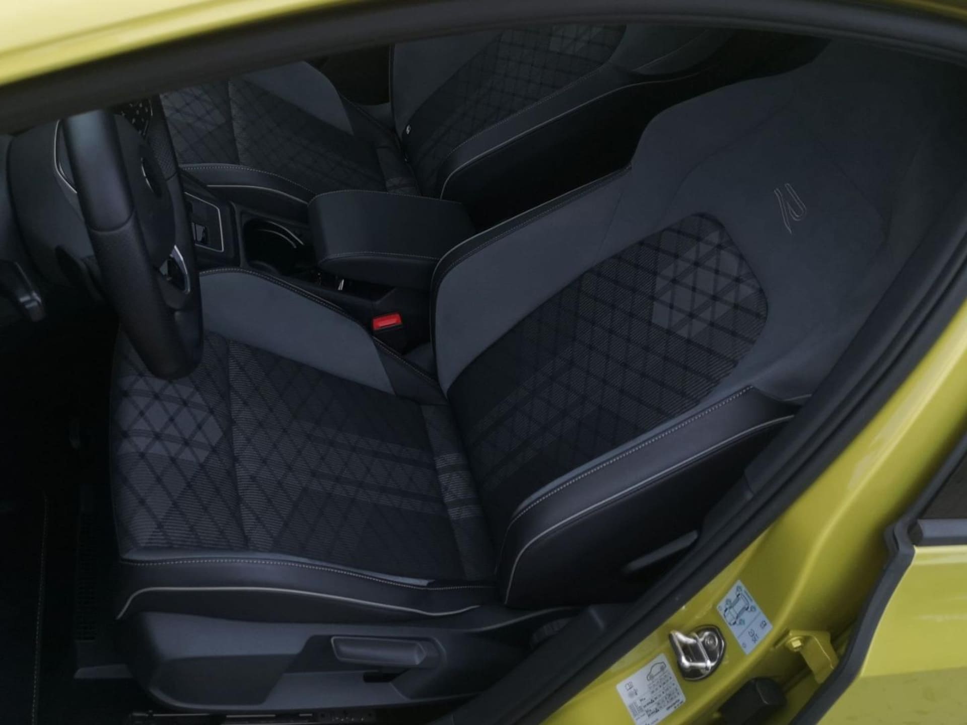 Volkswagen Golf Variant R-Line