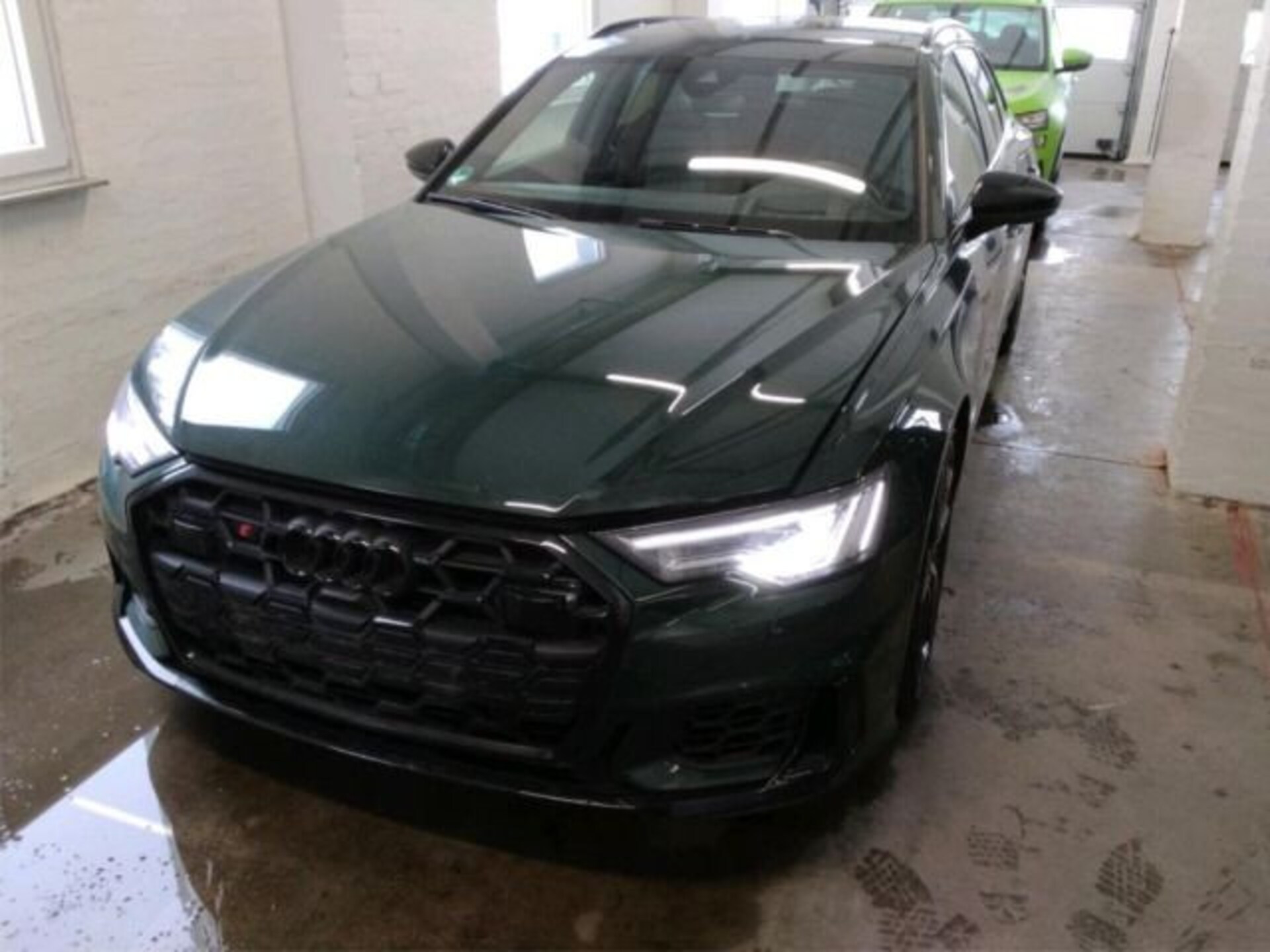 Audi S6 Avant