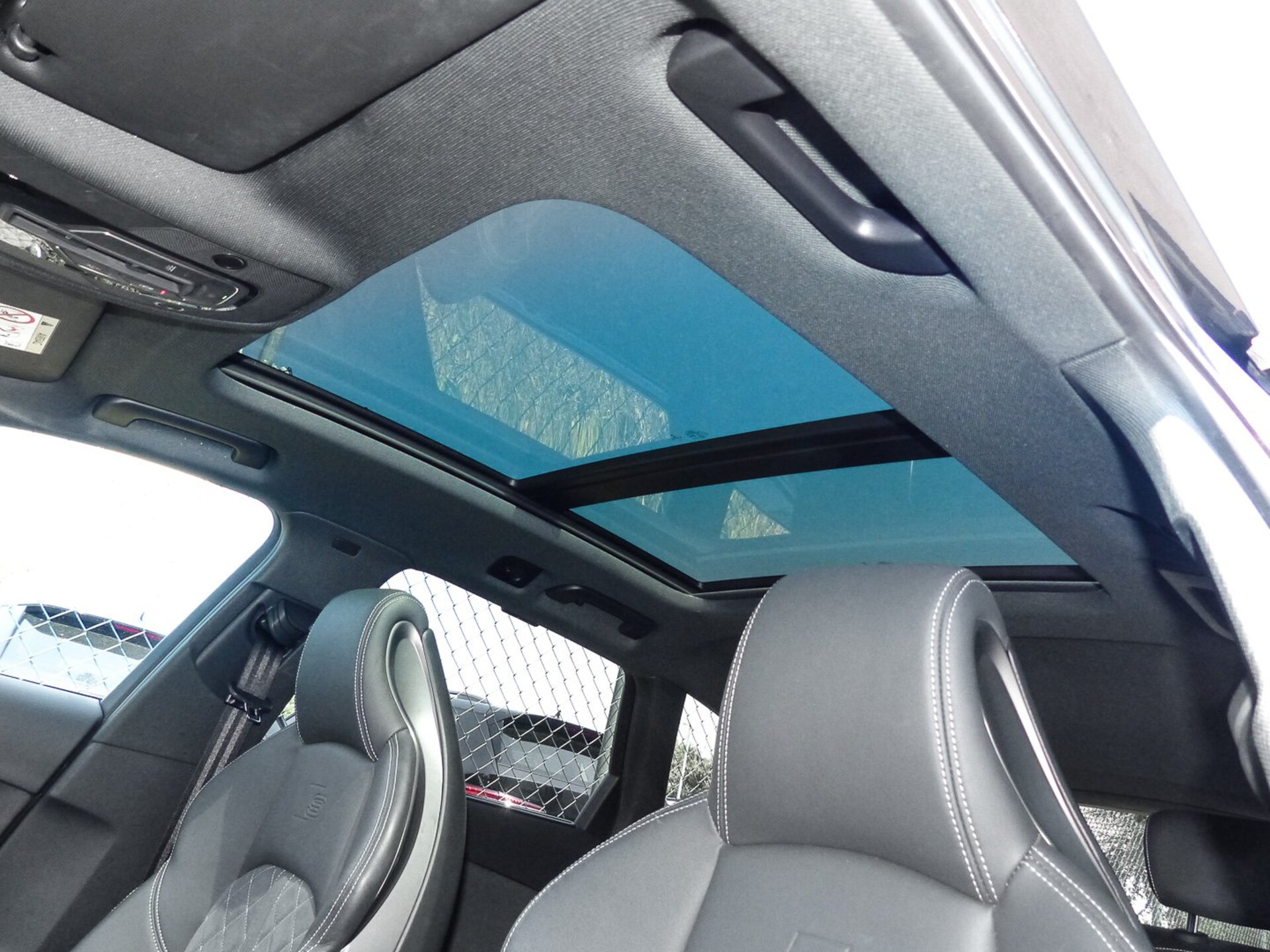 Audi A4 Avant S line