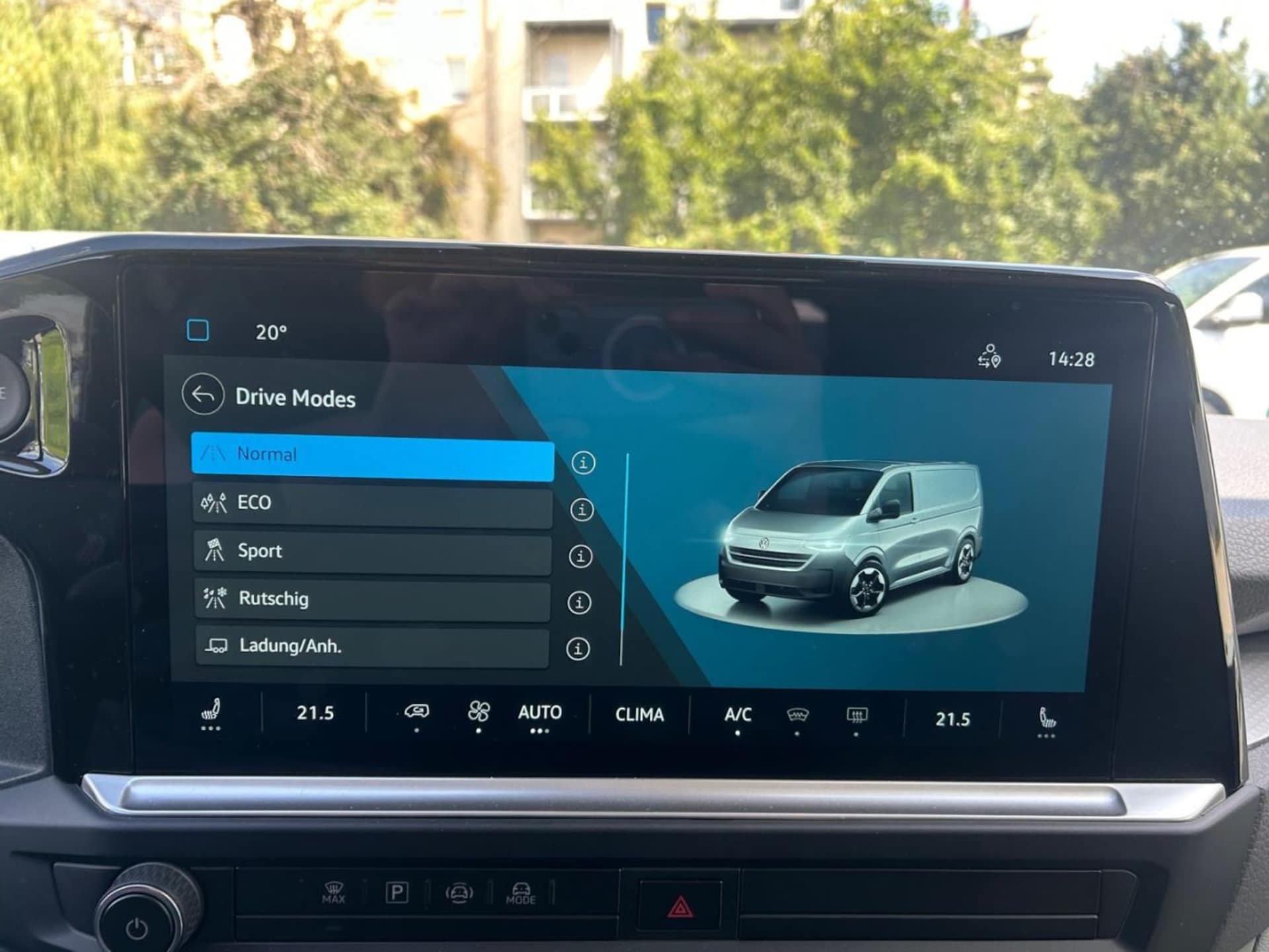 Volkswagen Caravelle langer Radstand Life