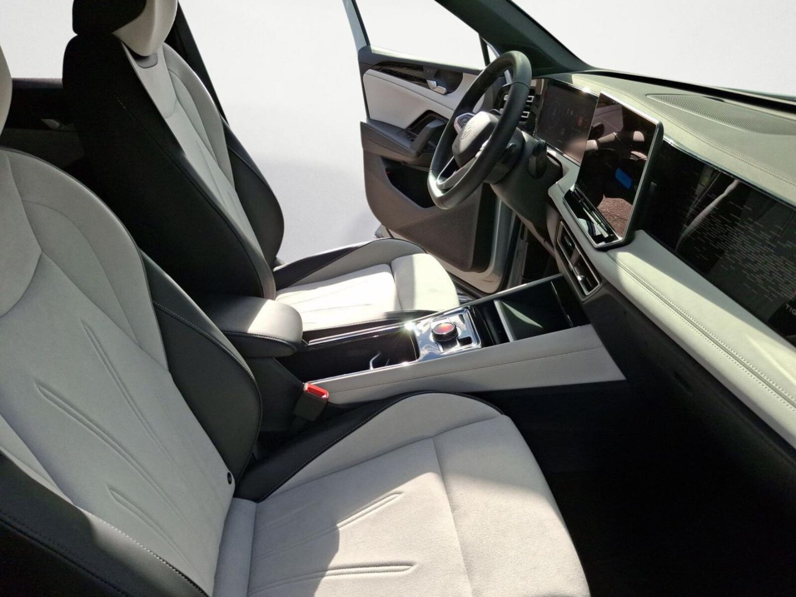 Volkswagen Tiguan – Bild 13