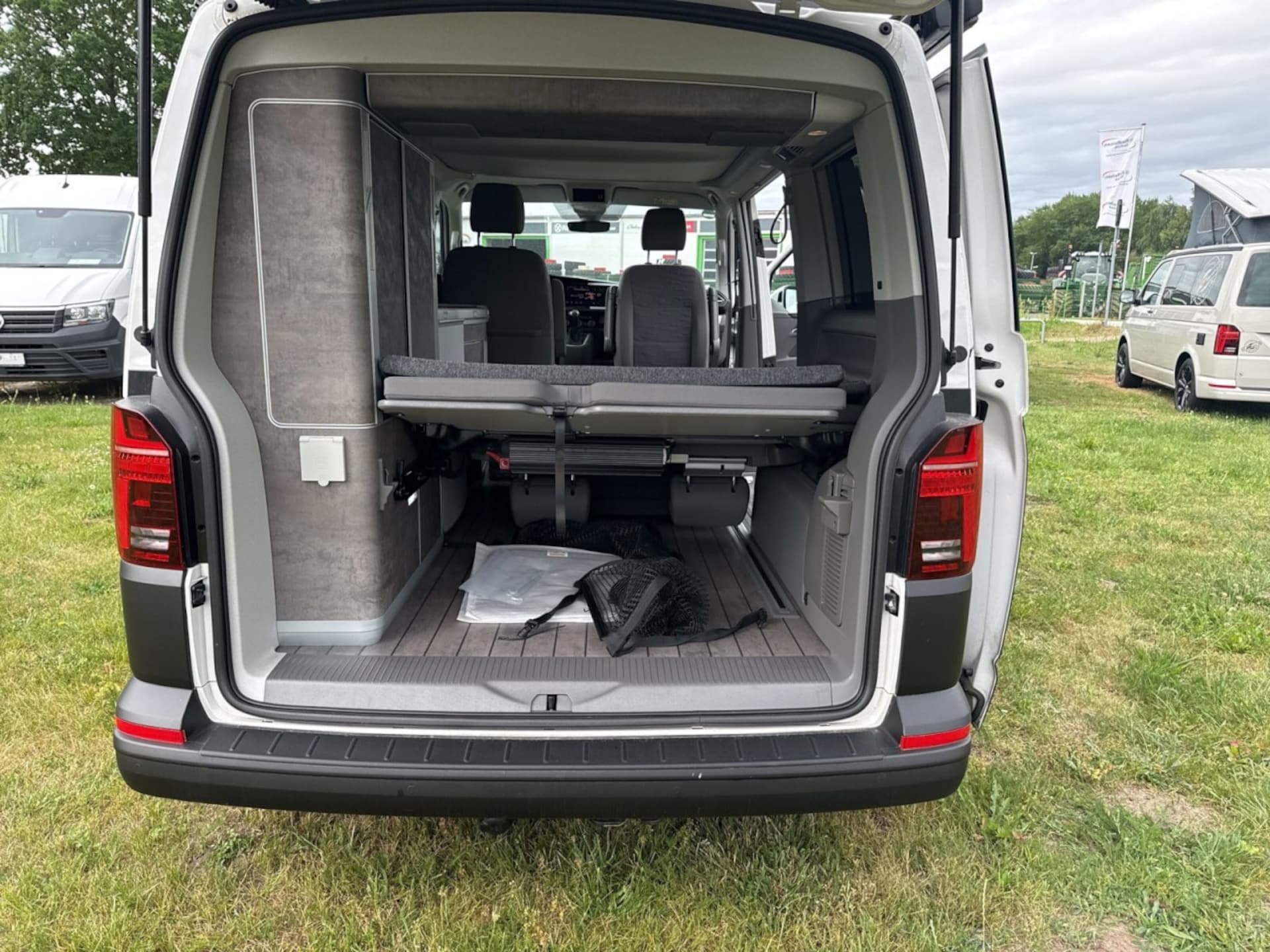 Volkswagen T6.1 California Ocean