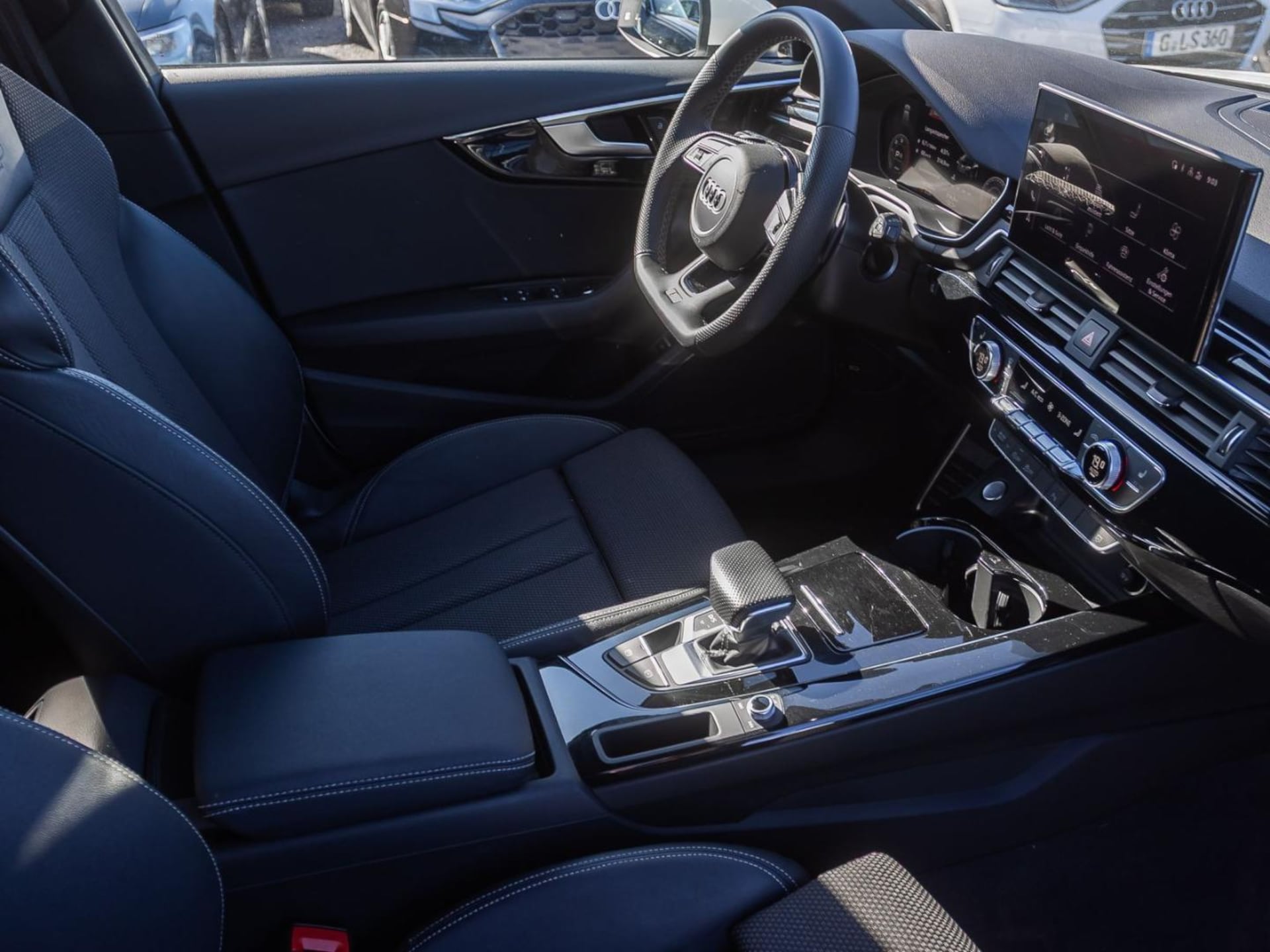 Audi A4 Avant S line