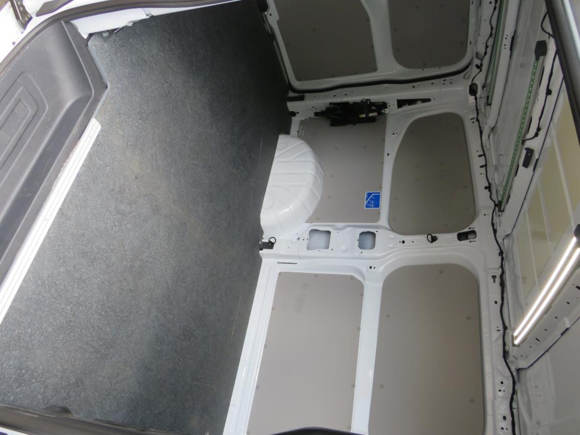 Volkswagen Transporter Kasten kurzer Radstand