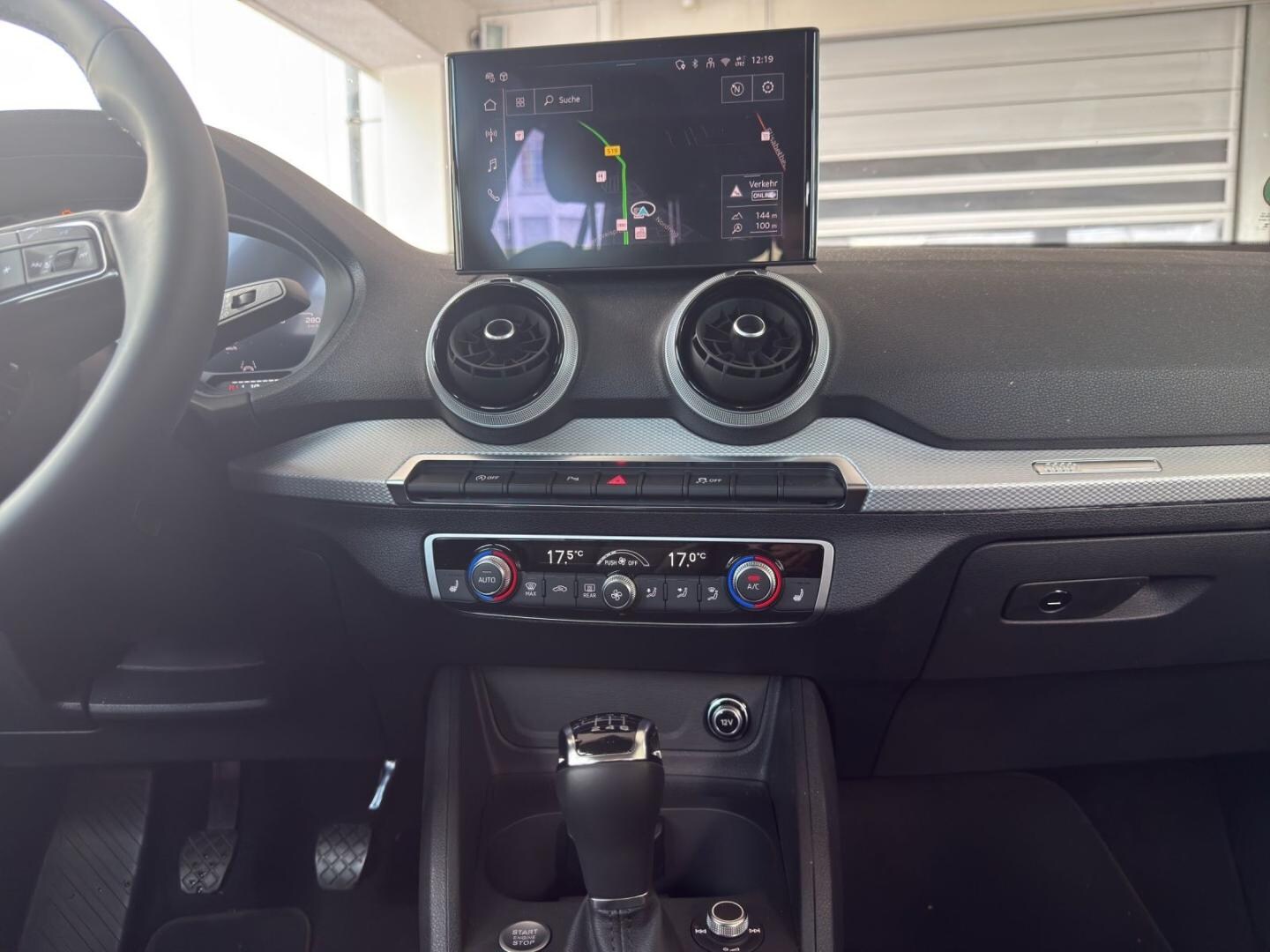 Bild über Audi Q2 S line 30 TDI Schaltgetriebe - für weitere Informationen kontaktieren Sie den Audi Partner