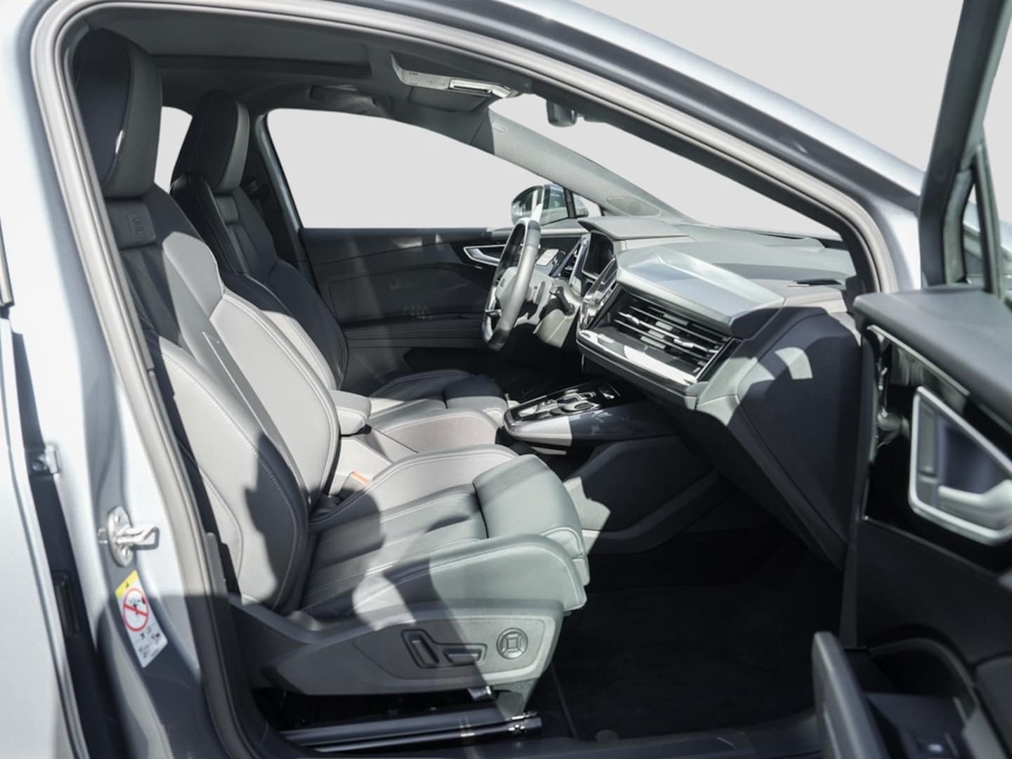 Bild über Audi Q4 e-tron 50 e-tron quattro - für weitere Informationen kontaktieren Sie den Audi Partner