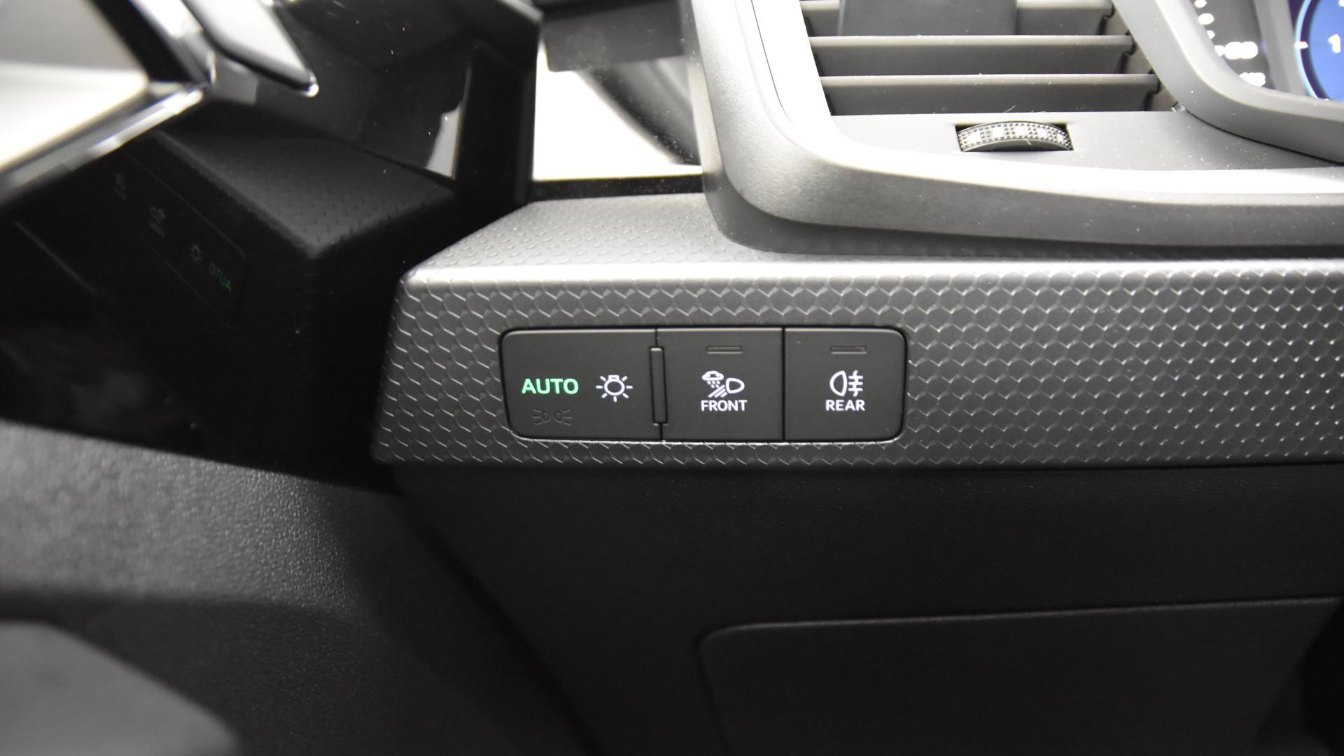 Image about Audi A1 Sportback Adrenalin edition 25 TFSI 70 kW (95 CV) 5 vel.