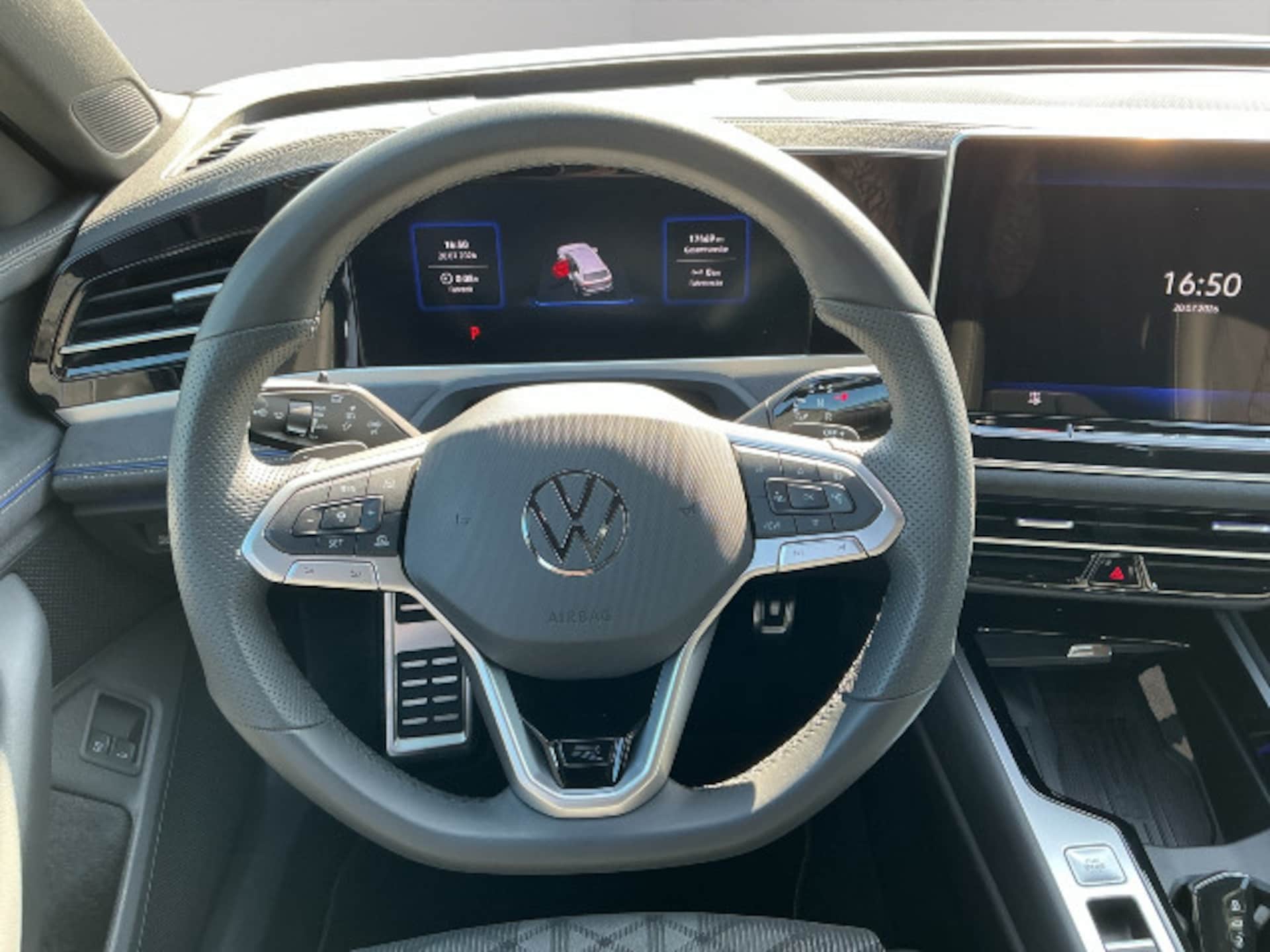 Volkswagen Passat R-Line