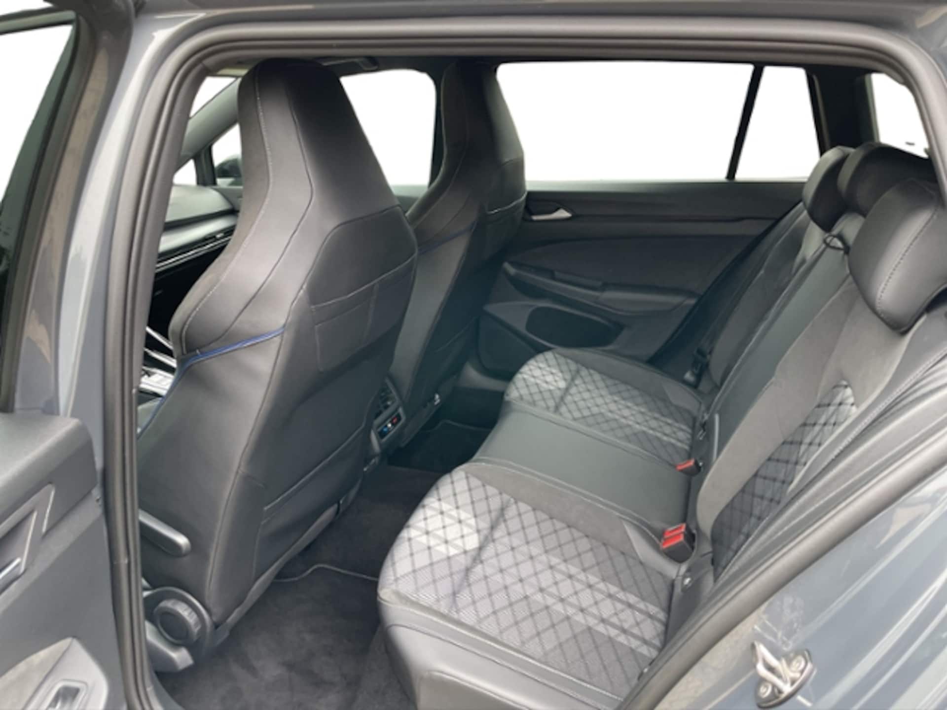 Volkswagen Golf Variant R-Line