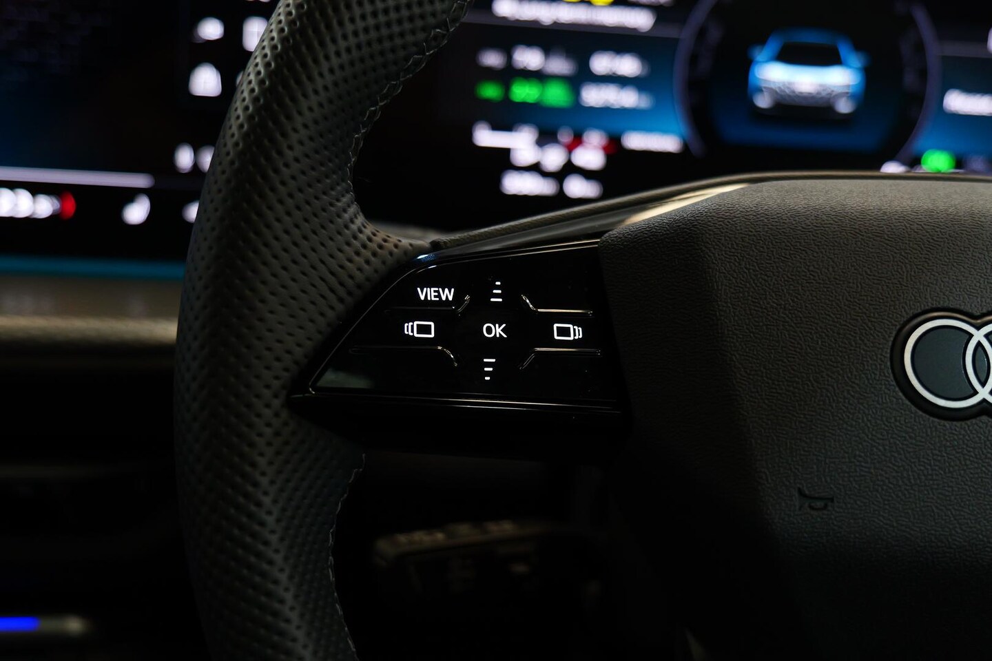 Image about Audi Q5 SUV e-hybrid quattro S tronic