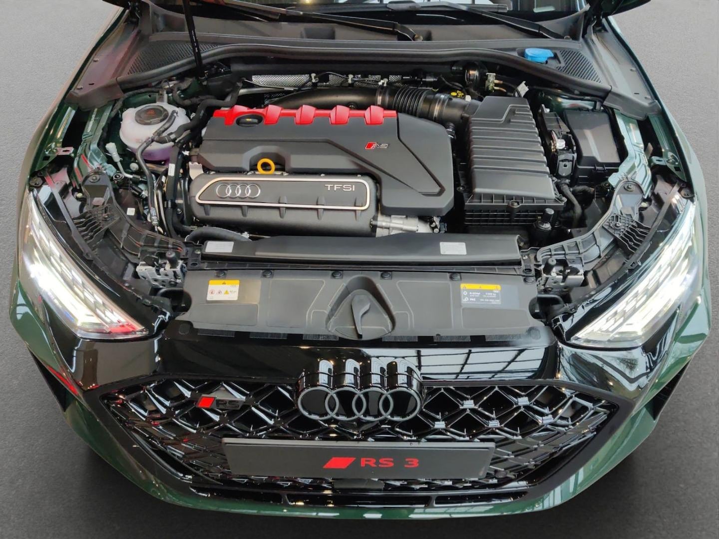 Bild über Audi RS 3 Sportback TFSI quattro 294 kW S tronic - für weitere Informationen kontaktieren Sie den Audi Partner