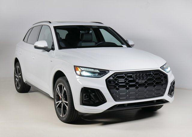 2025 Audi Q5 45 Premium Plus's photo