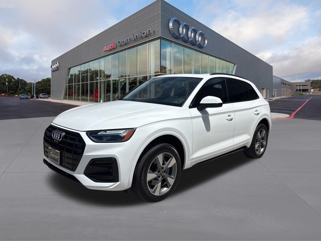 2024 Audi Q5 40 Premium Plus's photo