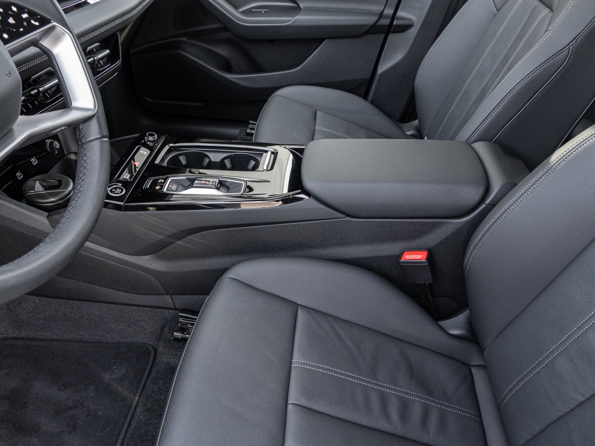 Audi Q6 SUV e-tron