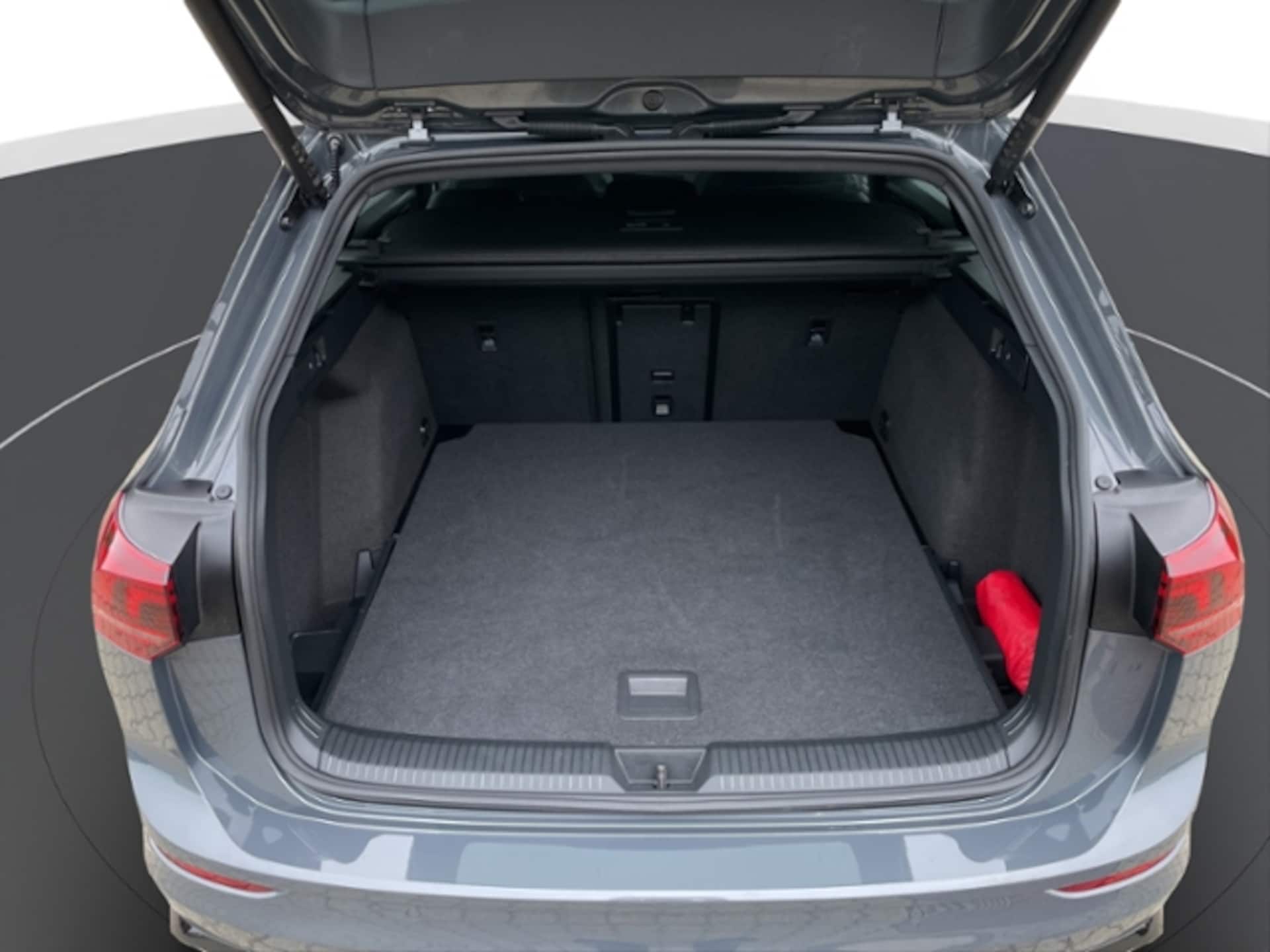 Volkswagen Golf Variant R-Line