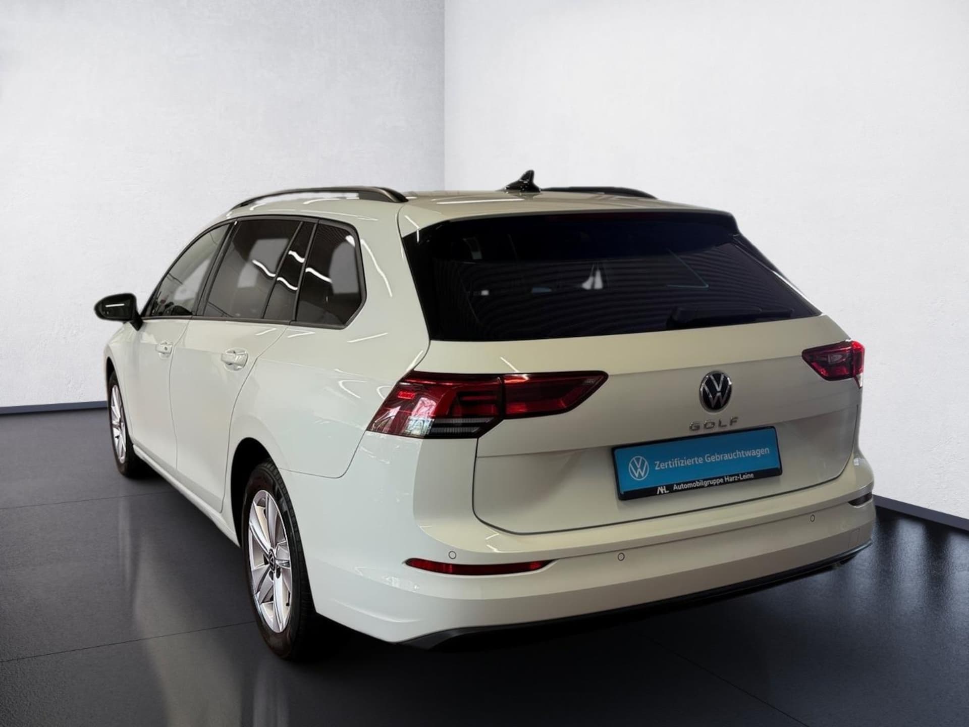 Volkswagen Golf Variant Life