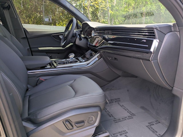 2026 Audi Q7 Premium Plus - Photo 7