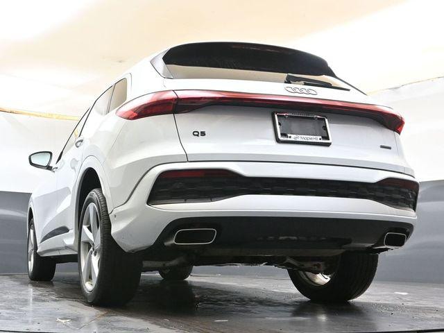 2025 Audi New Q5 Premium Plus - Photo 40
