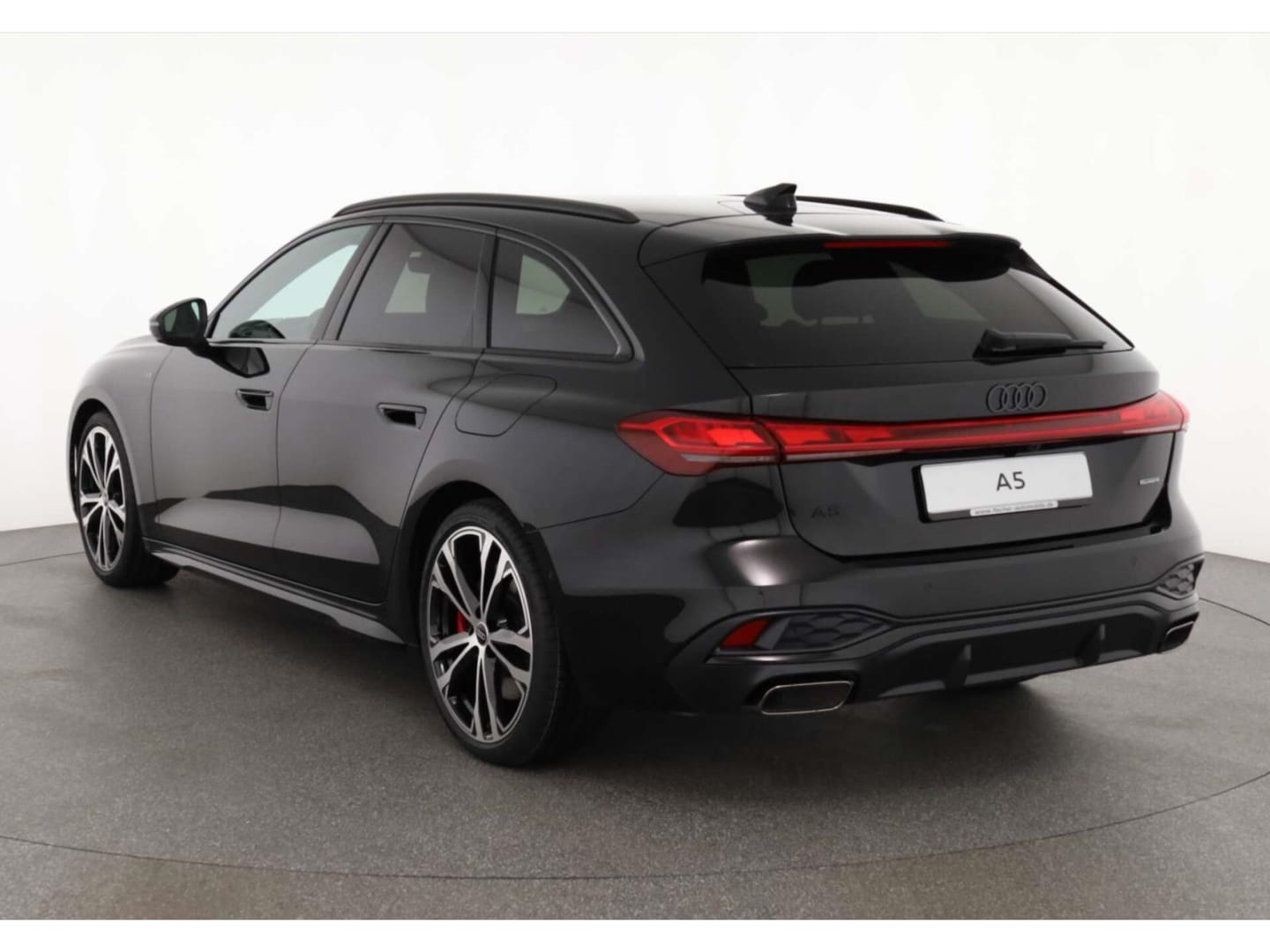 Bild über Audi A5 Avant e-hybrid e-hybrid quattro 270 kW S tronic - für weitere Informationen kontaktieren Sie den Audi Partner
