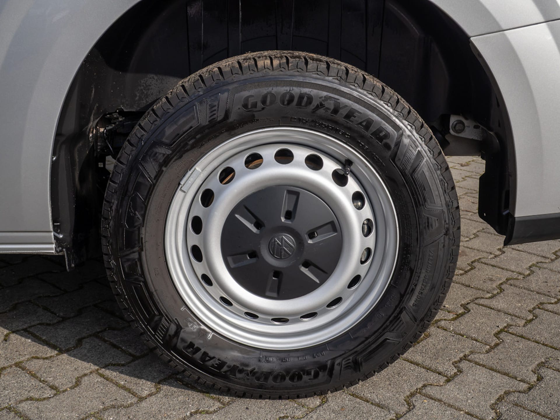 Volkswagen Transporter Kasten langer Radstand