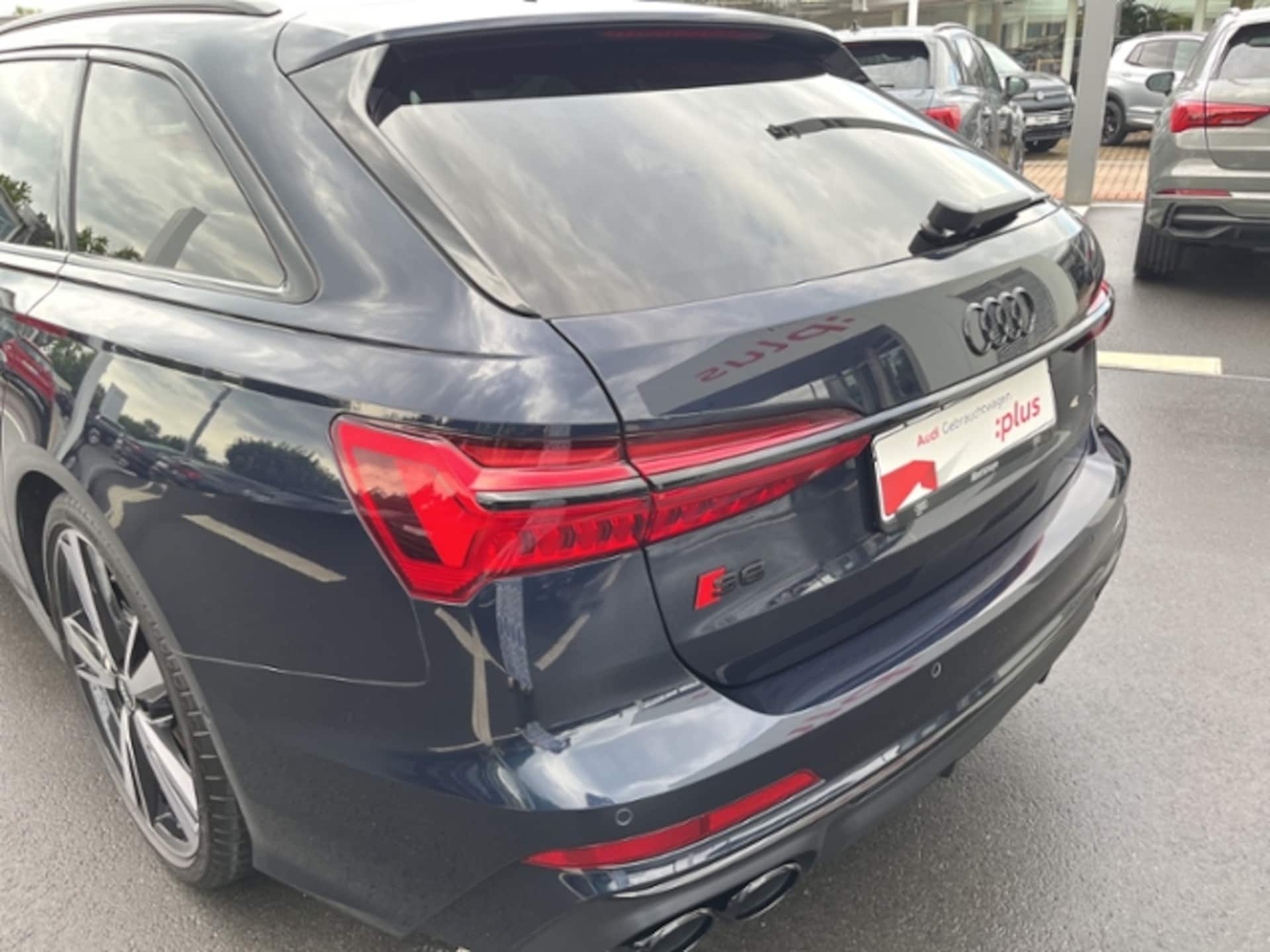 Audi S6 Avant