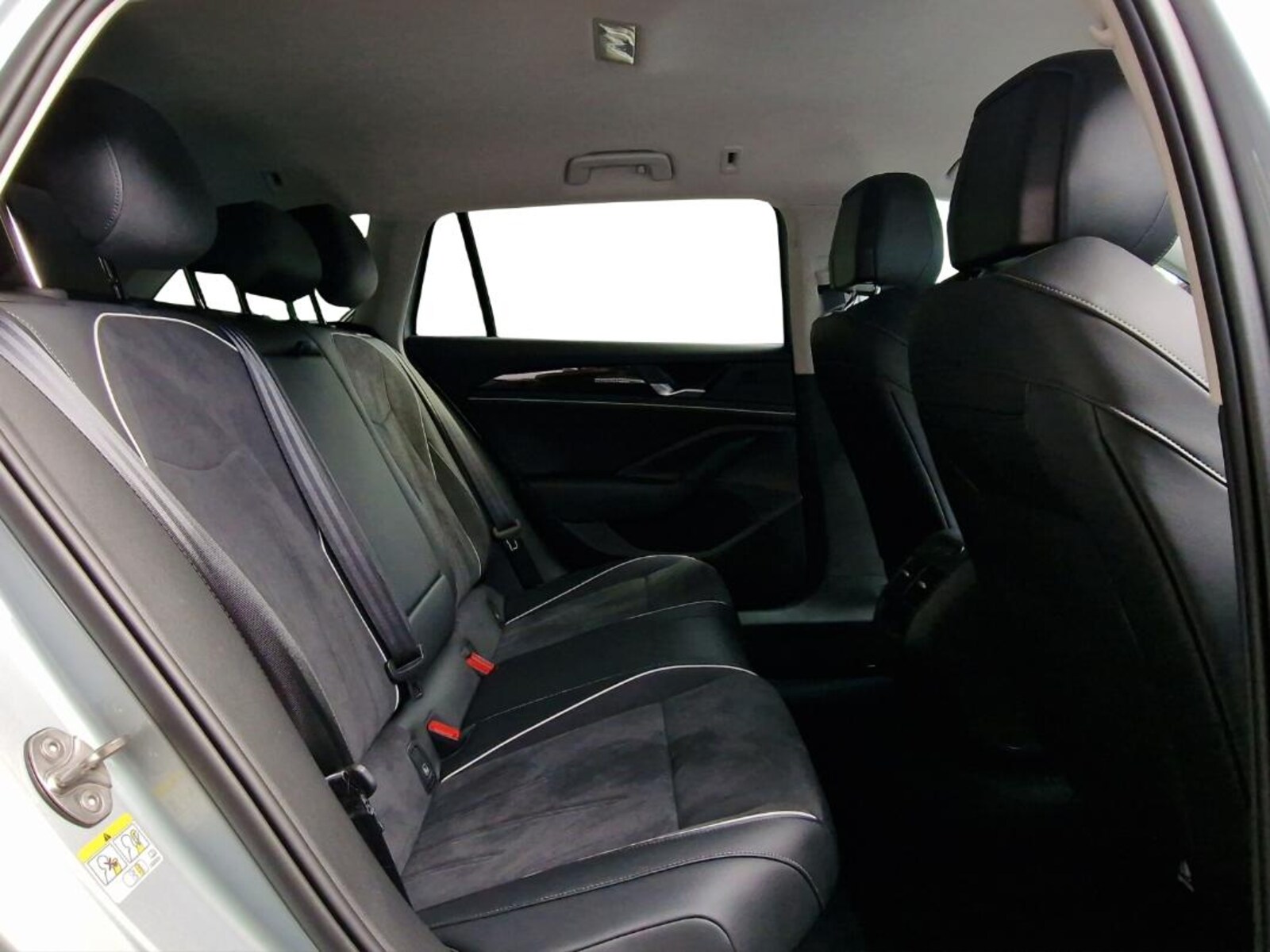 Volkswagen Passat – Bild 12