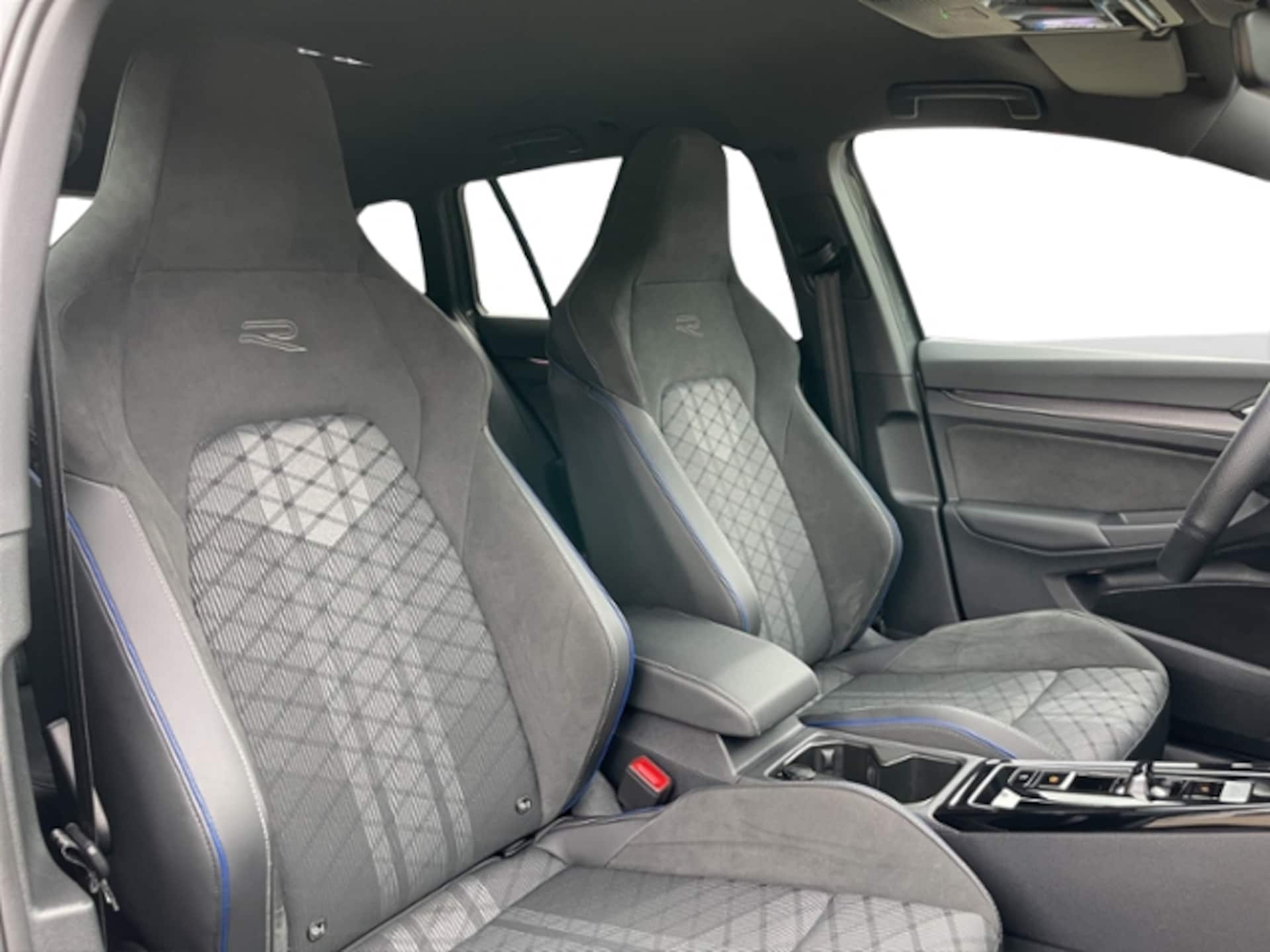 Volkswagen Golf Variant R-Line