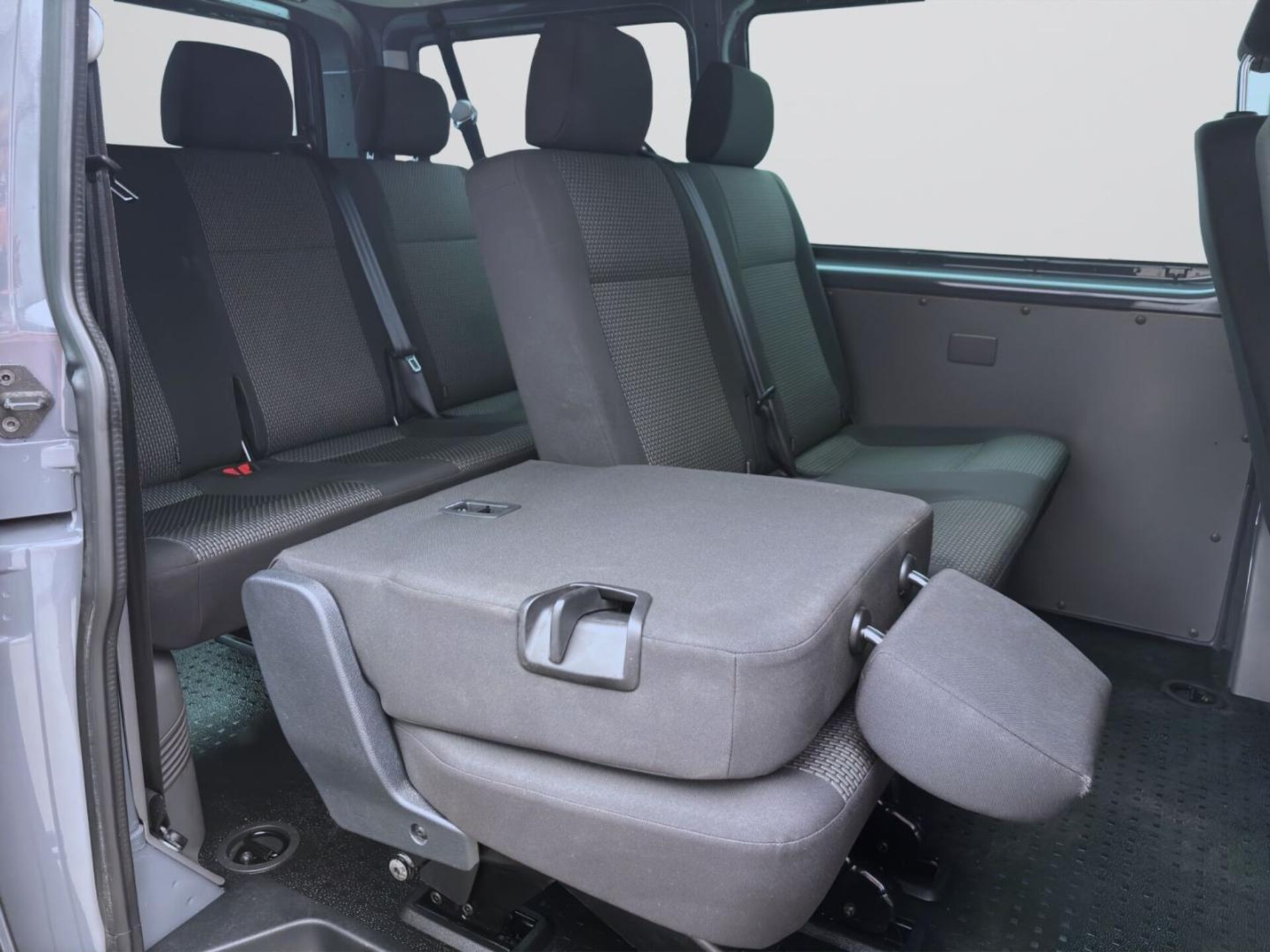 Volkswagen T6.1 Transporter Kombi kurzer Radstand