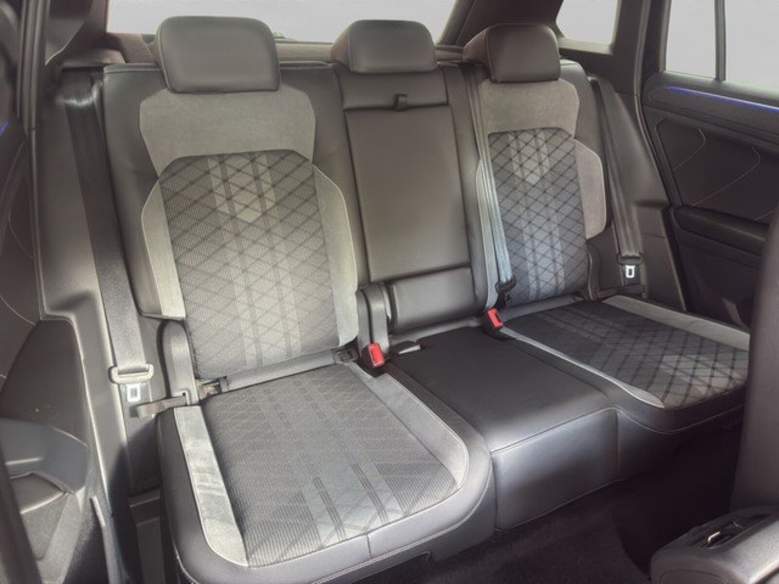 Volkswagen Tiguan – Bild 8