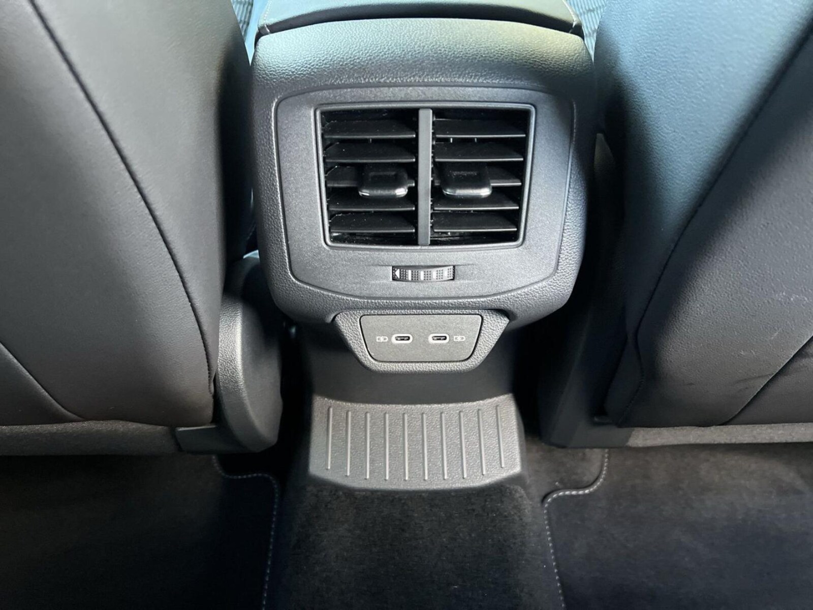Volkswagen T-Roc – Bild 25